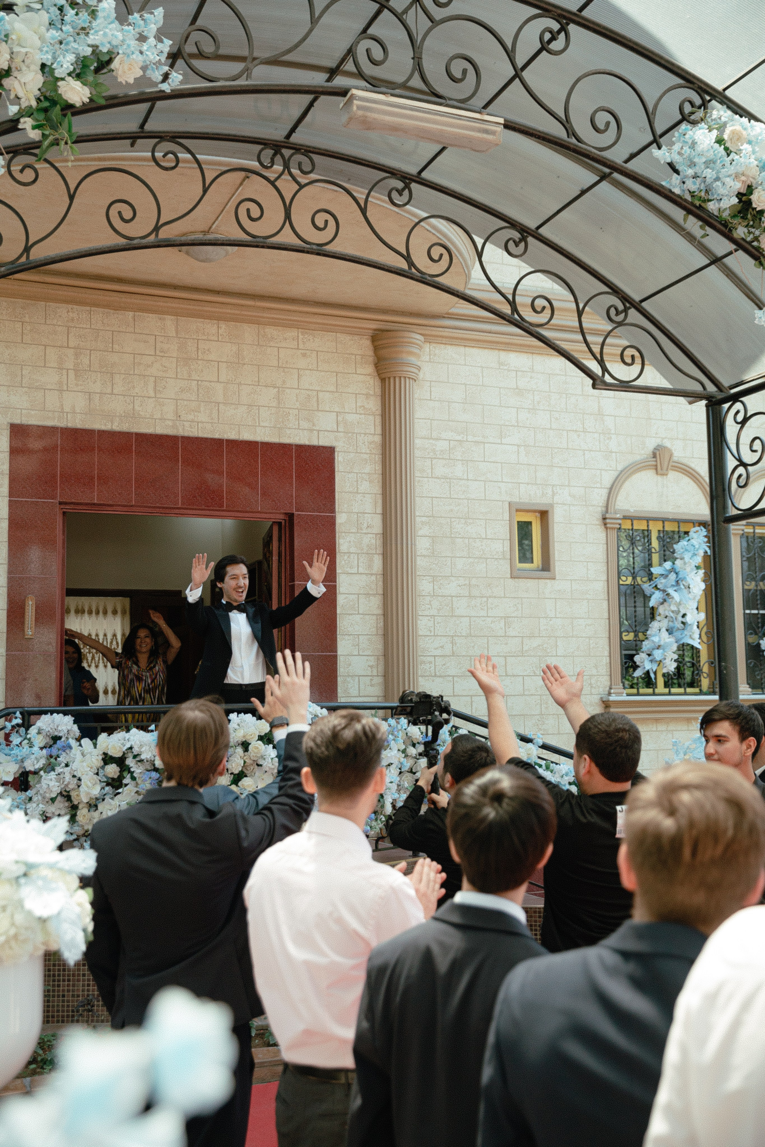 Botir & Zukhra. Главная