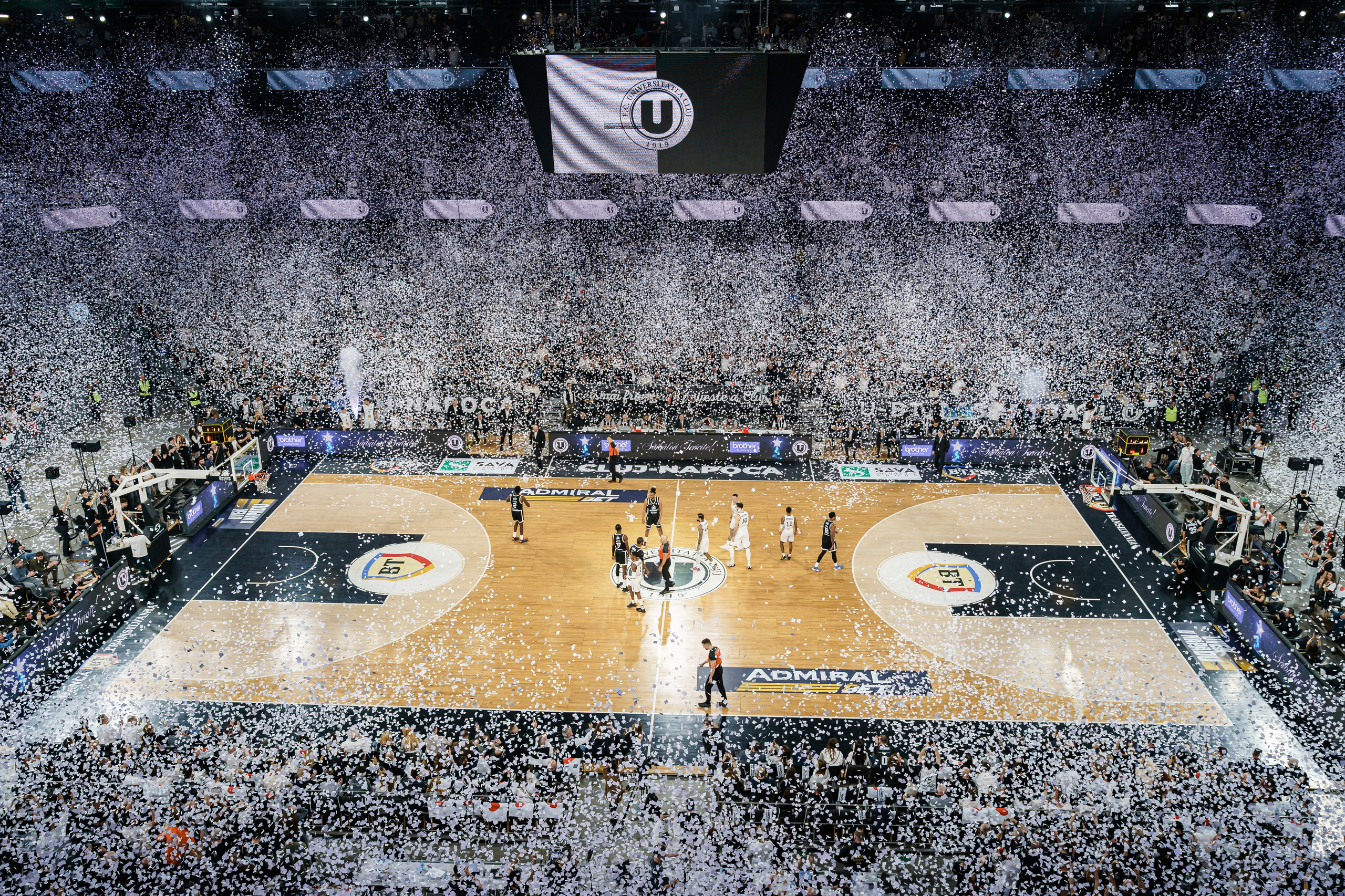 BASCHET. Alecsandru Braicu — Fotograf Sportiv