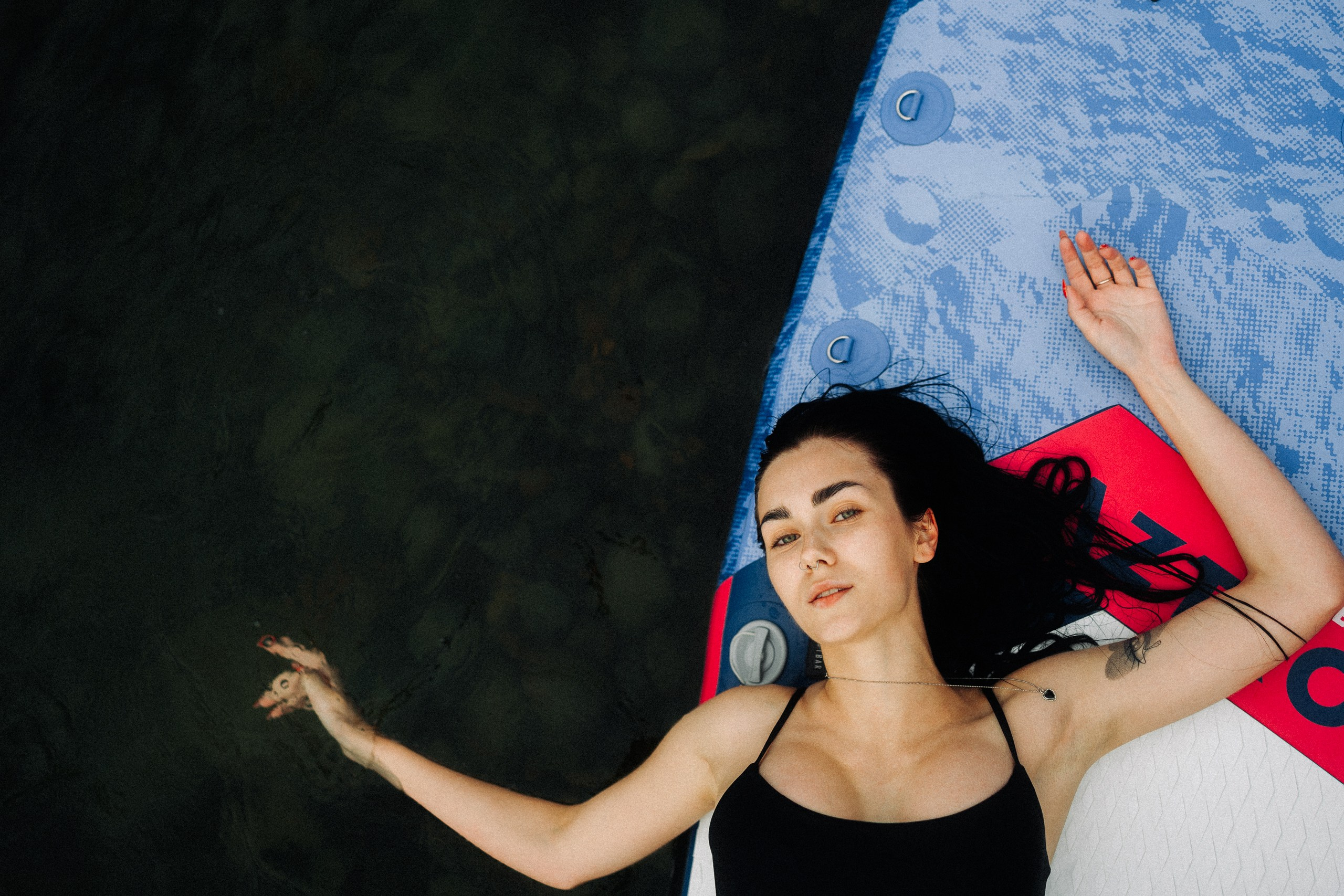 SUP board and Swimsuits. Couple and Family Photographer in Tallinn, Sasha Kaloshin