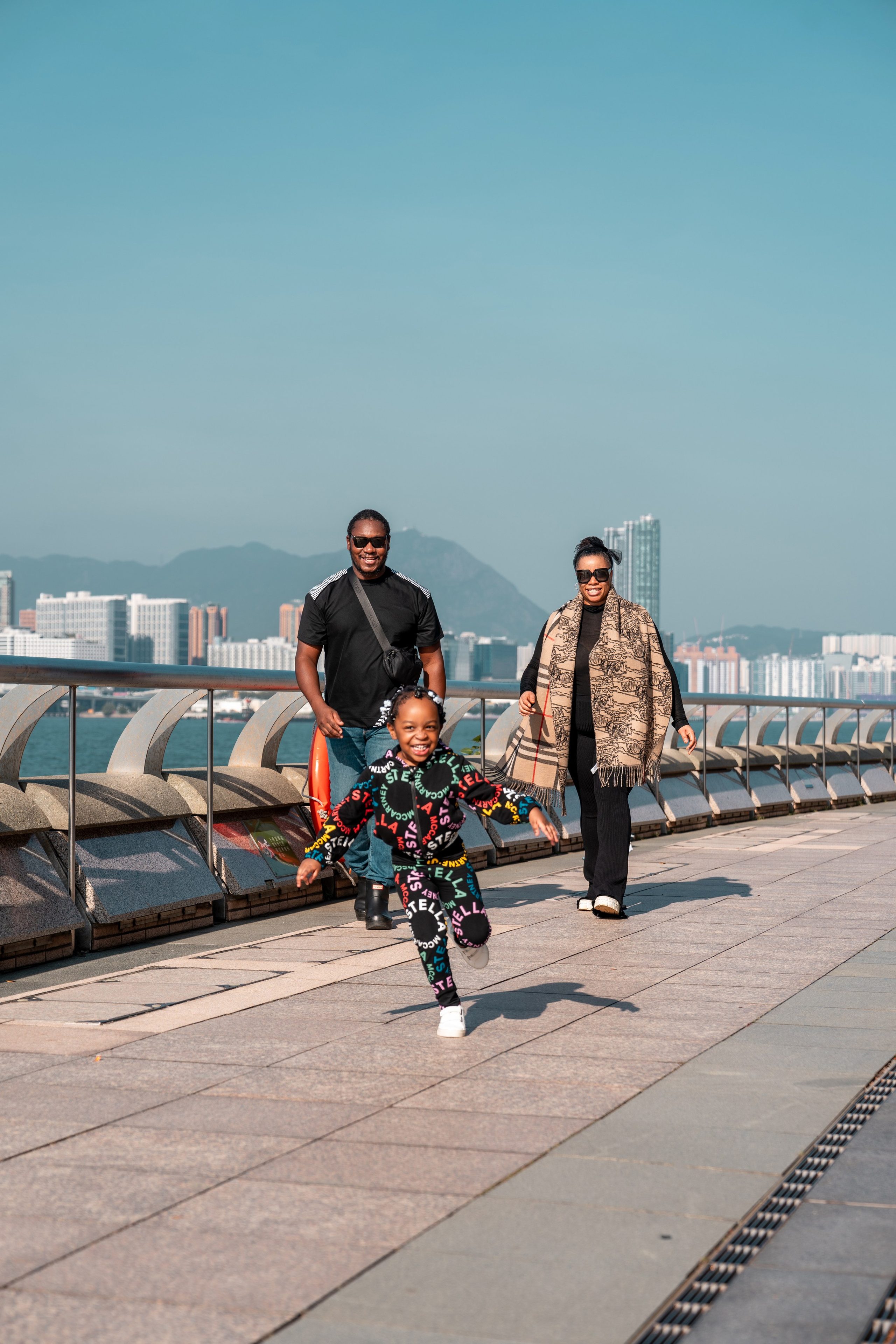 ELISA & BABA. PHOTOGRAPHER IN HONG KONG (WEDDING, FASHION, FAMILY, EVENTS)