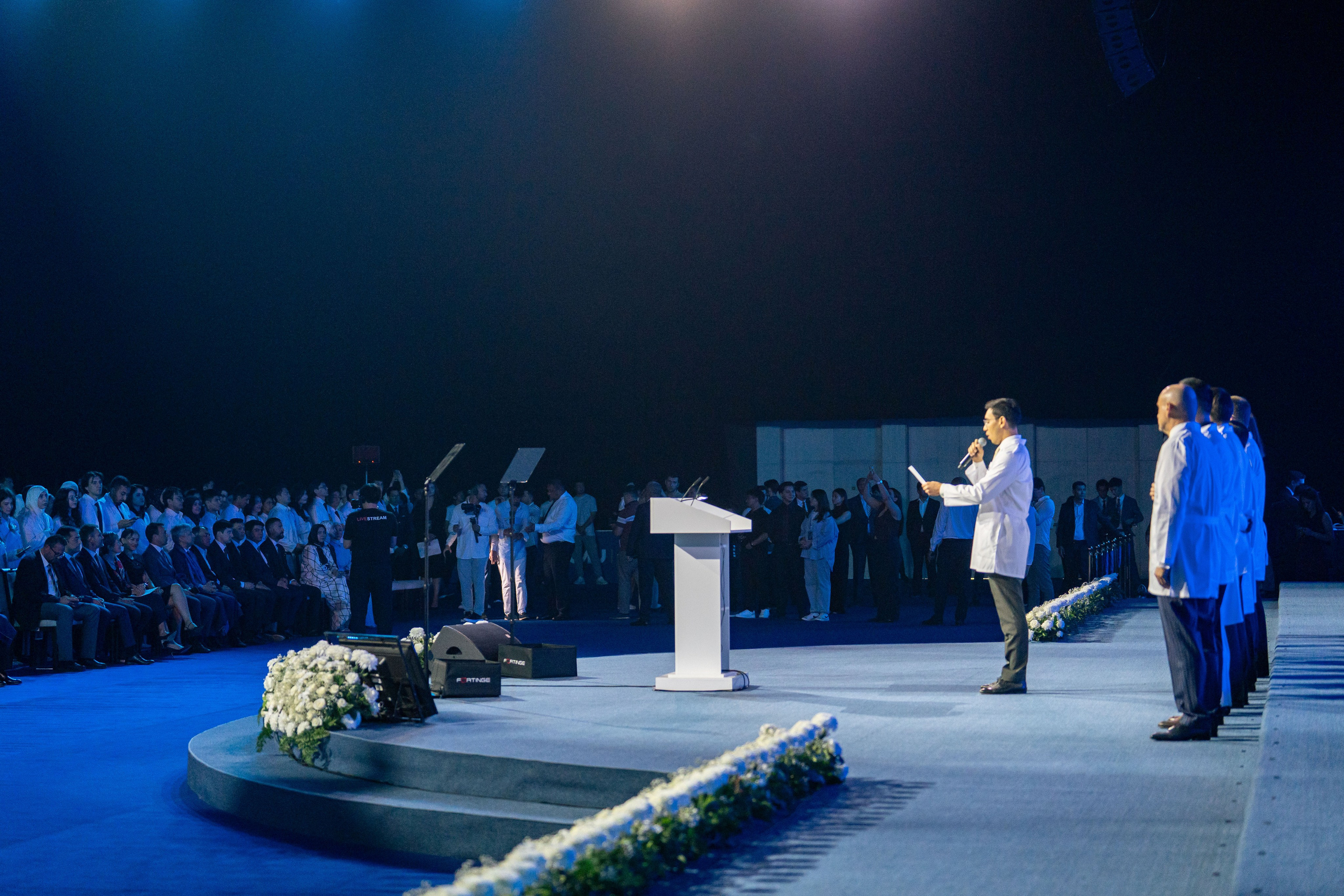Как Central Asian University провёл одну из самых ярких выпускных церемоний. Георгий Намазов | Фотограф в Ташкенте