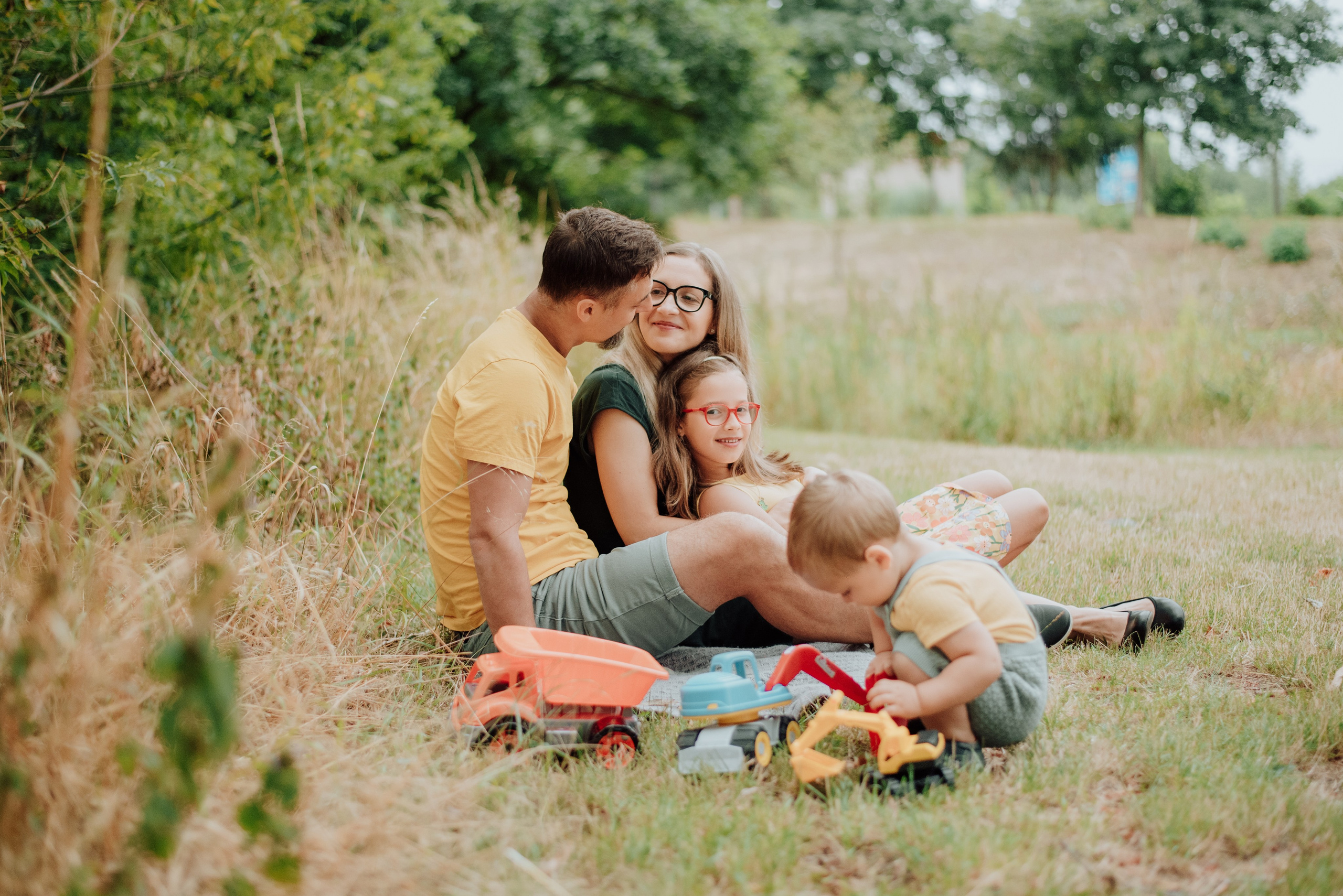 Hanka and family. Lifestyle, wedding and family photographer