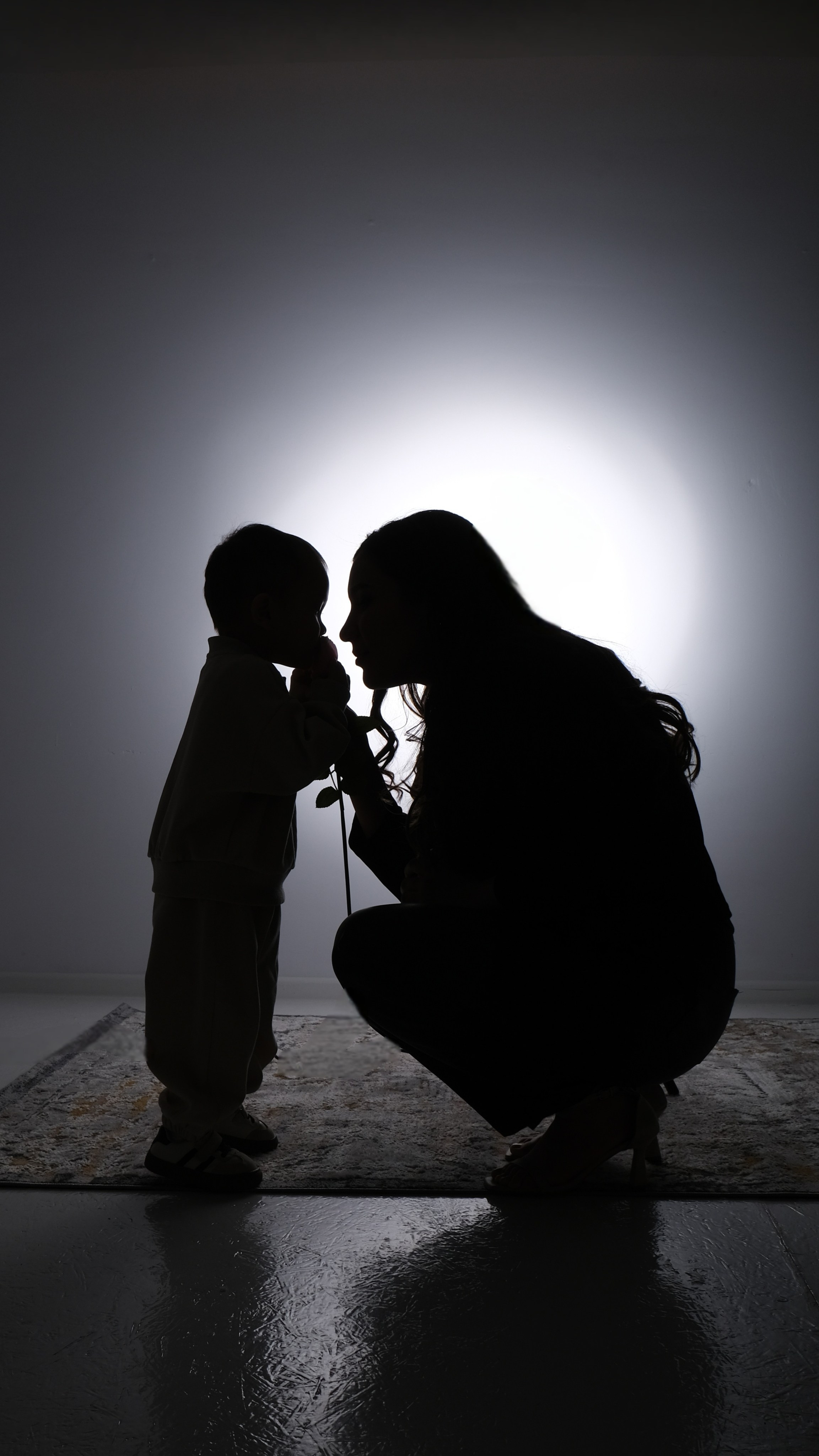 Зилола с сыном. Семейный и детский фотограф Бишкек Элина Суерова