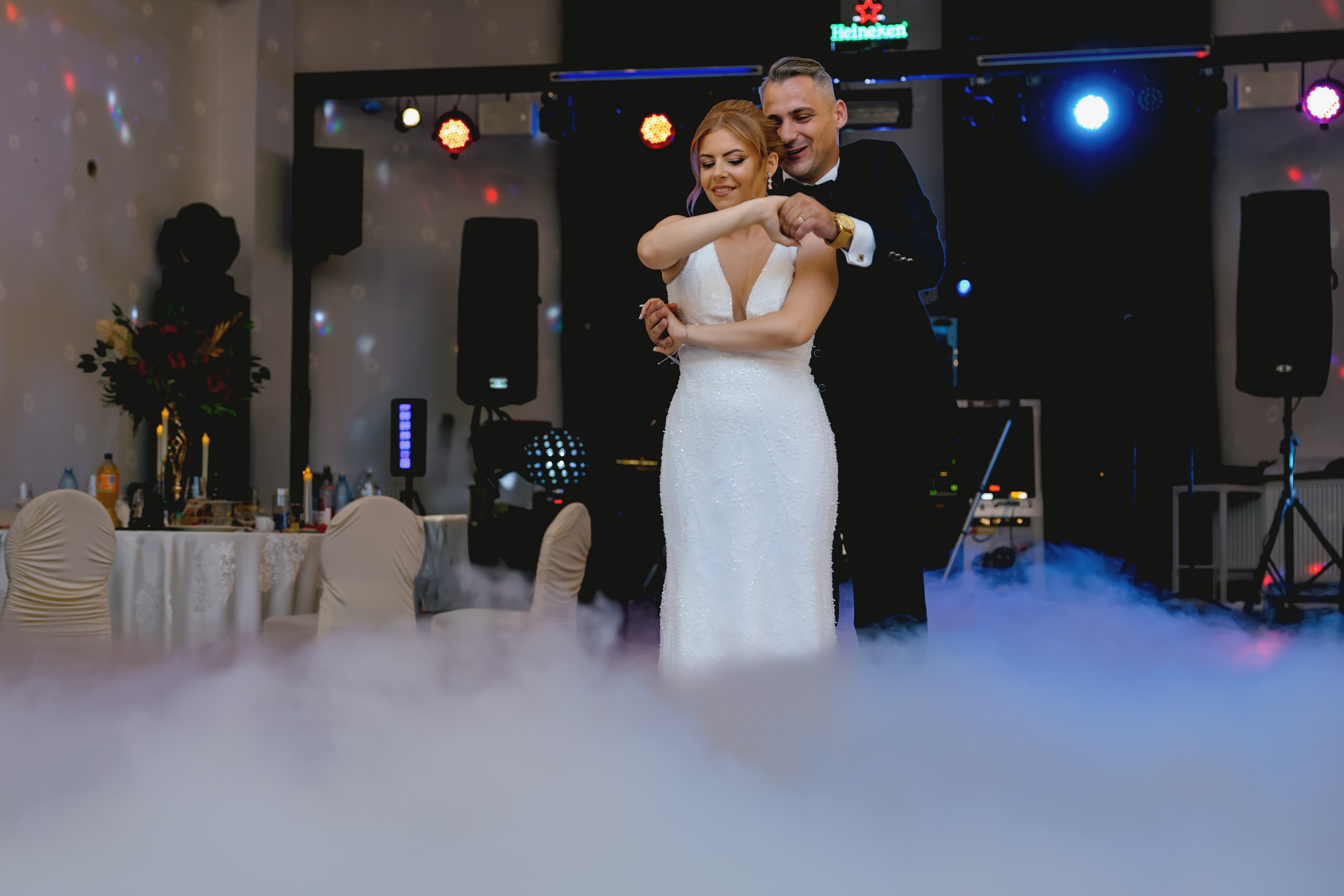 Kristine & Razvan - Rasnov. MDimaFotoStudio. Fotograf de nuntă, evenimente private și de familie