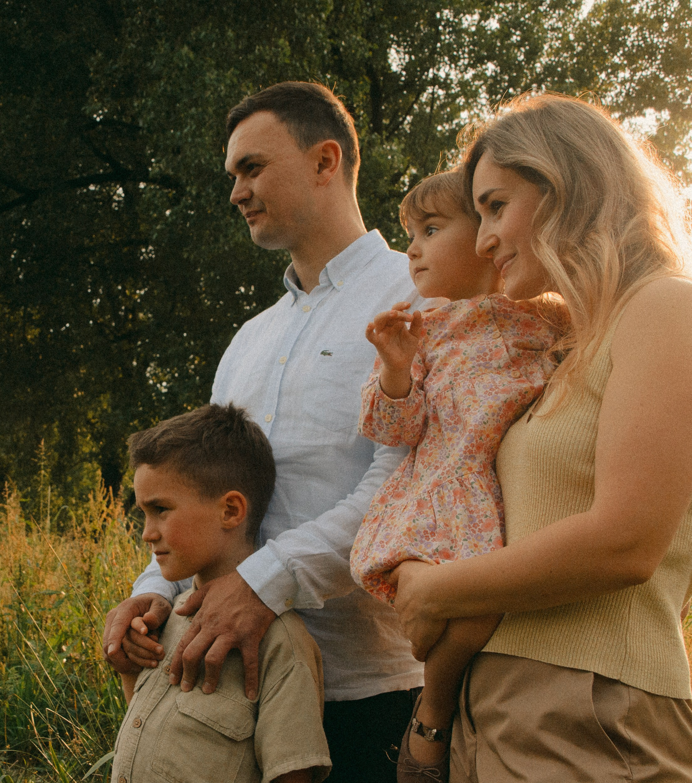 Family photoshooting R&A. Anastasiia Buchinskaia Photographer in Milan