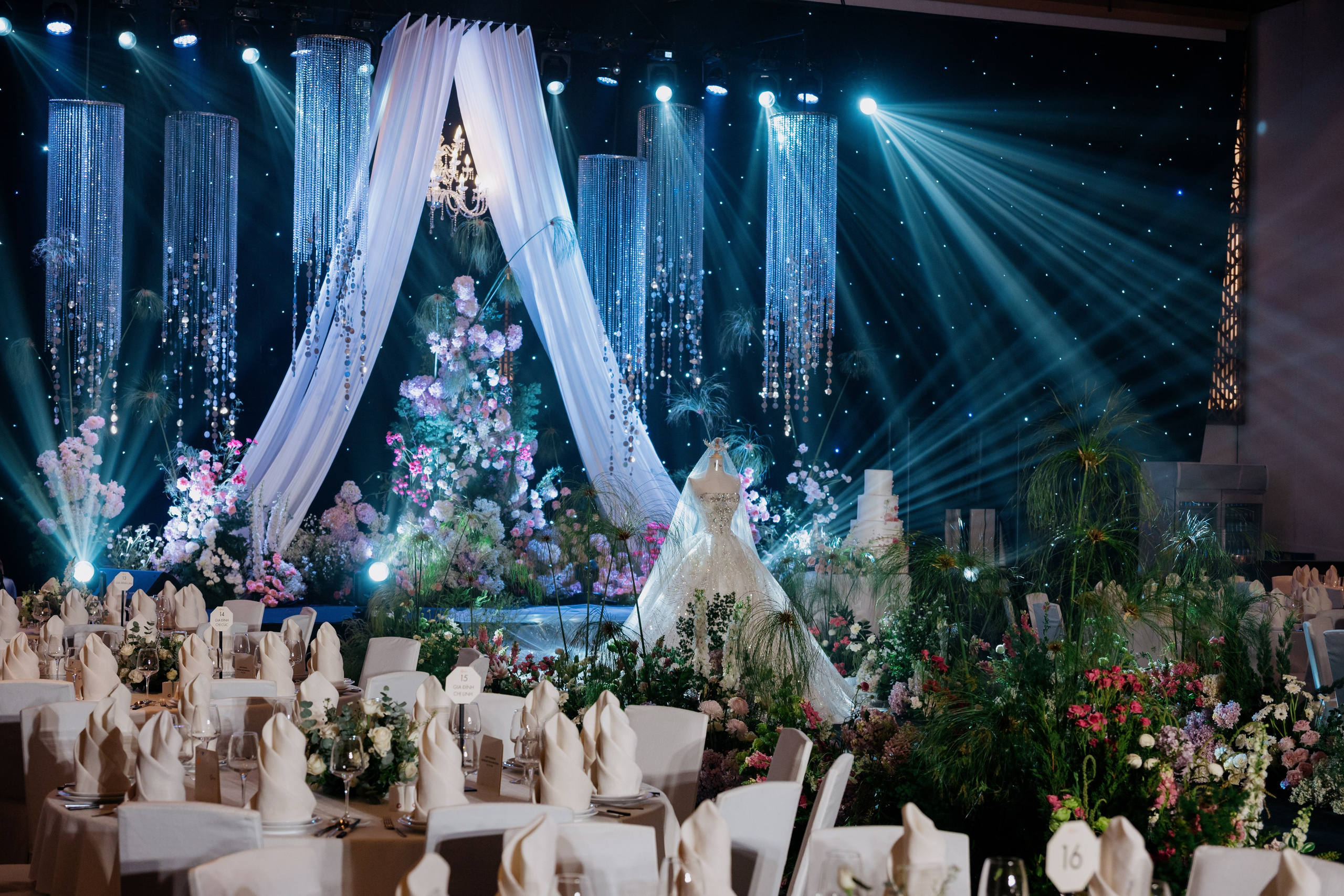 Nicholas & KimThanh / GemCenter 24.05.2026. Nhiếp ảnh gia đám cưới hàng đầu tại Thành Phố Hồ Chí Minh