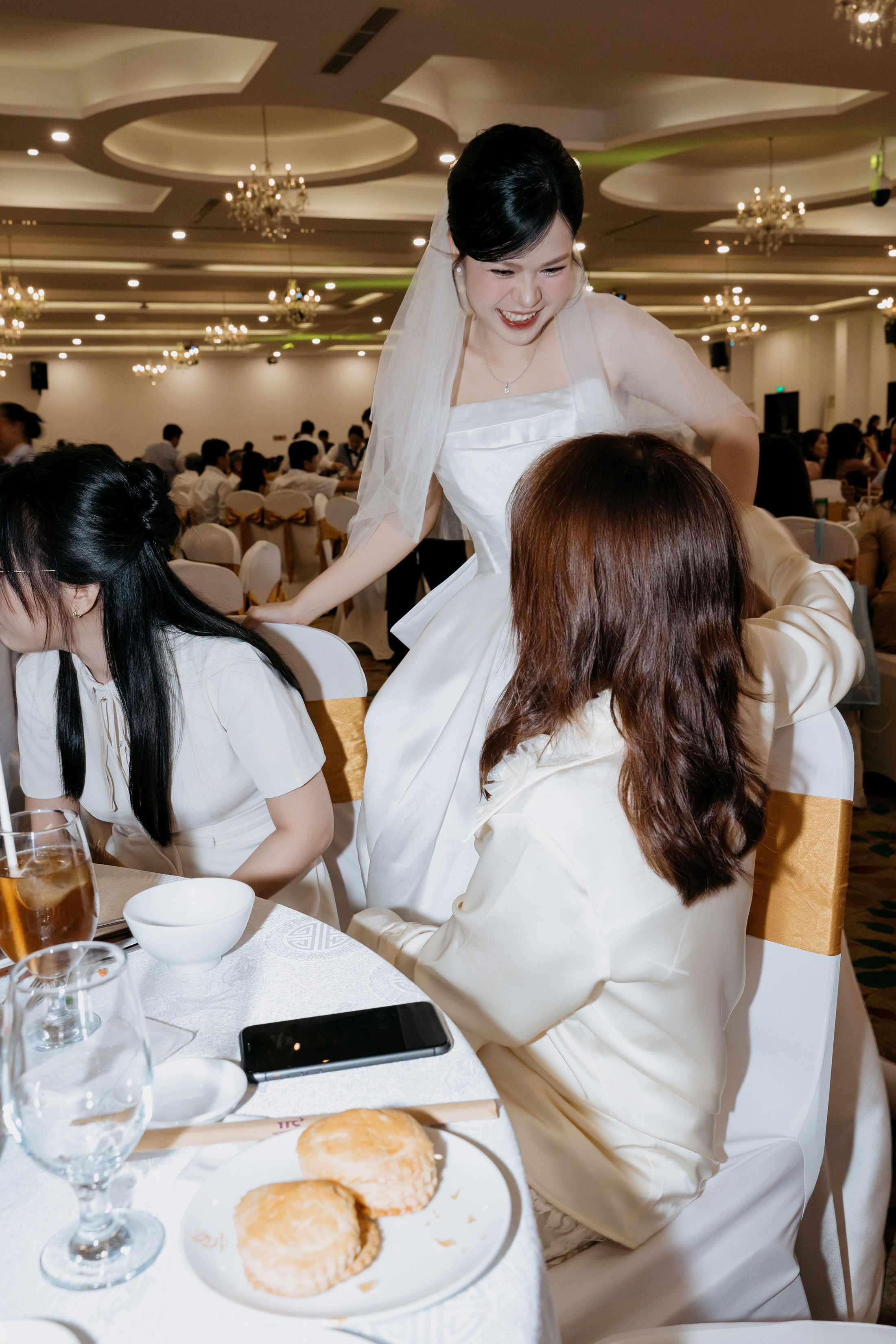 TOAN & VY / Wedding Journalism. Saigon Wedding Present | Art Beyond Moments