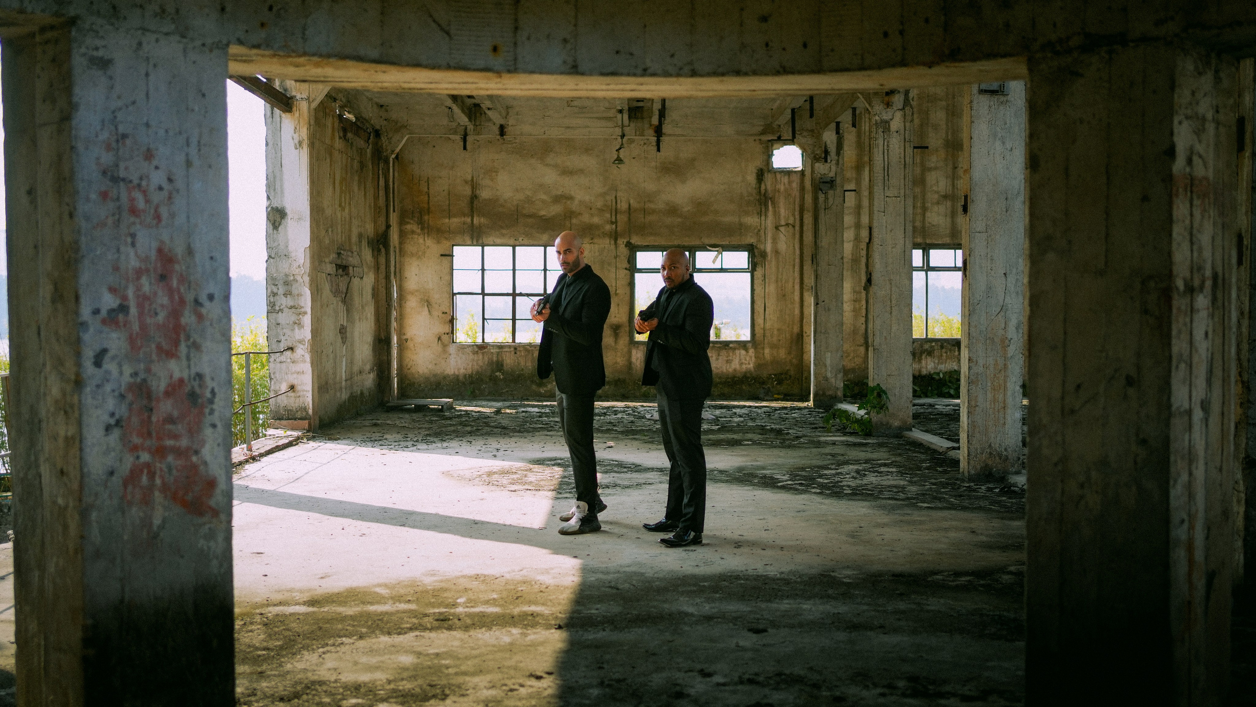SUITS | Film Backstage. Photographer and videographer in China