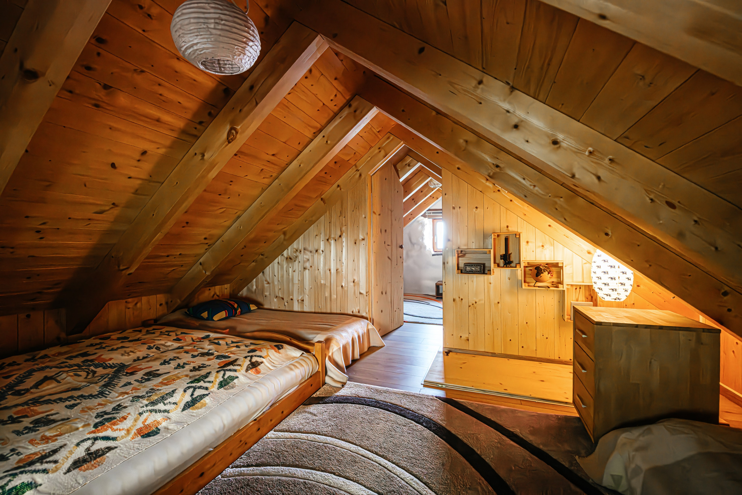 Rustico, VAL RESA, TICINO. Hallo! Ich bin Elena und arbeite als Immobilienfotografin