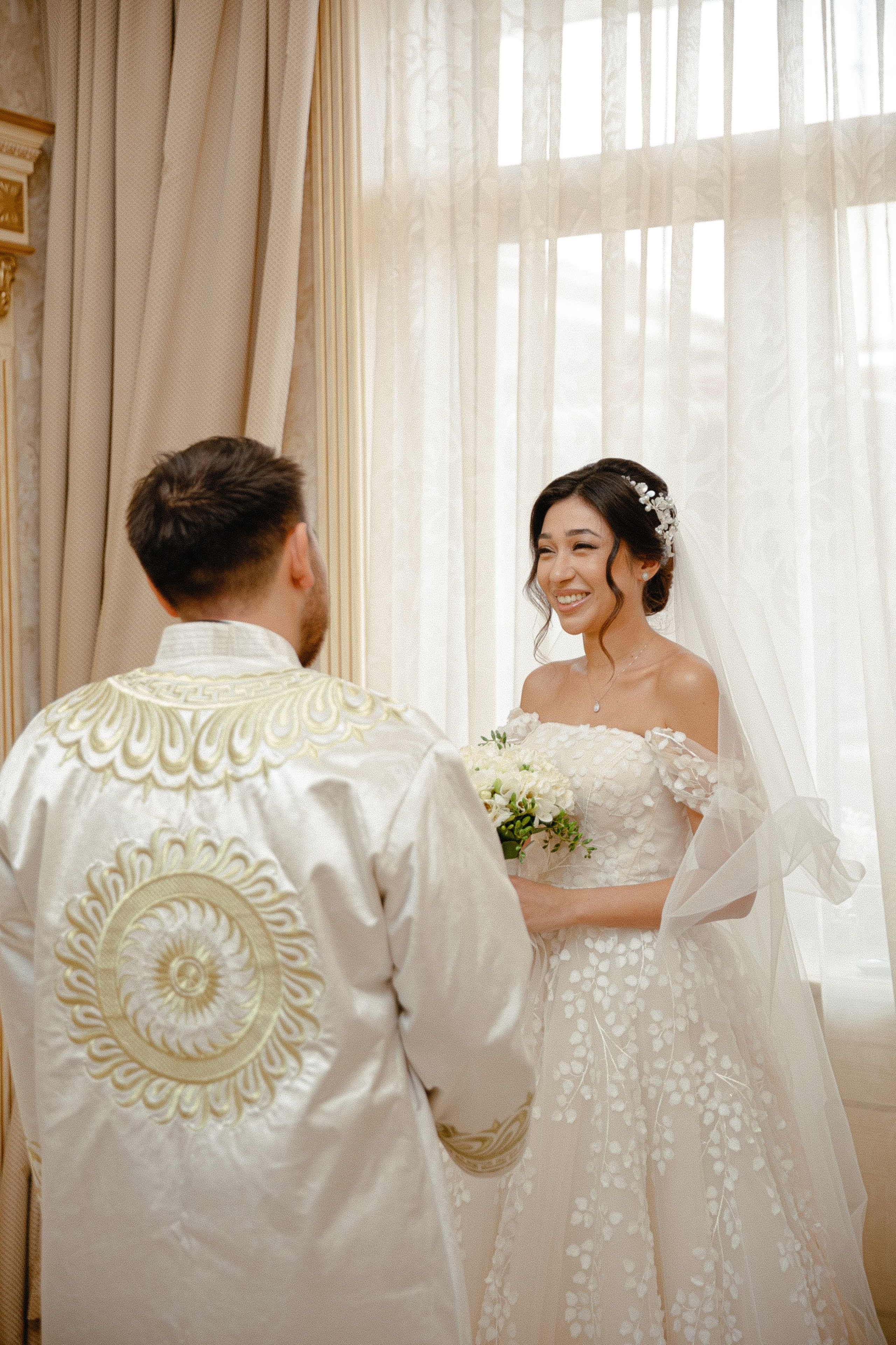 Саидамирхон и Азизахон. Главная