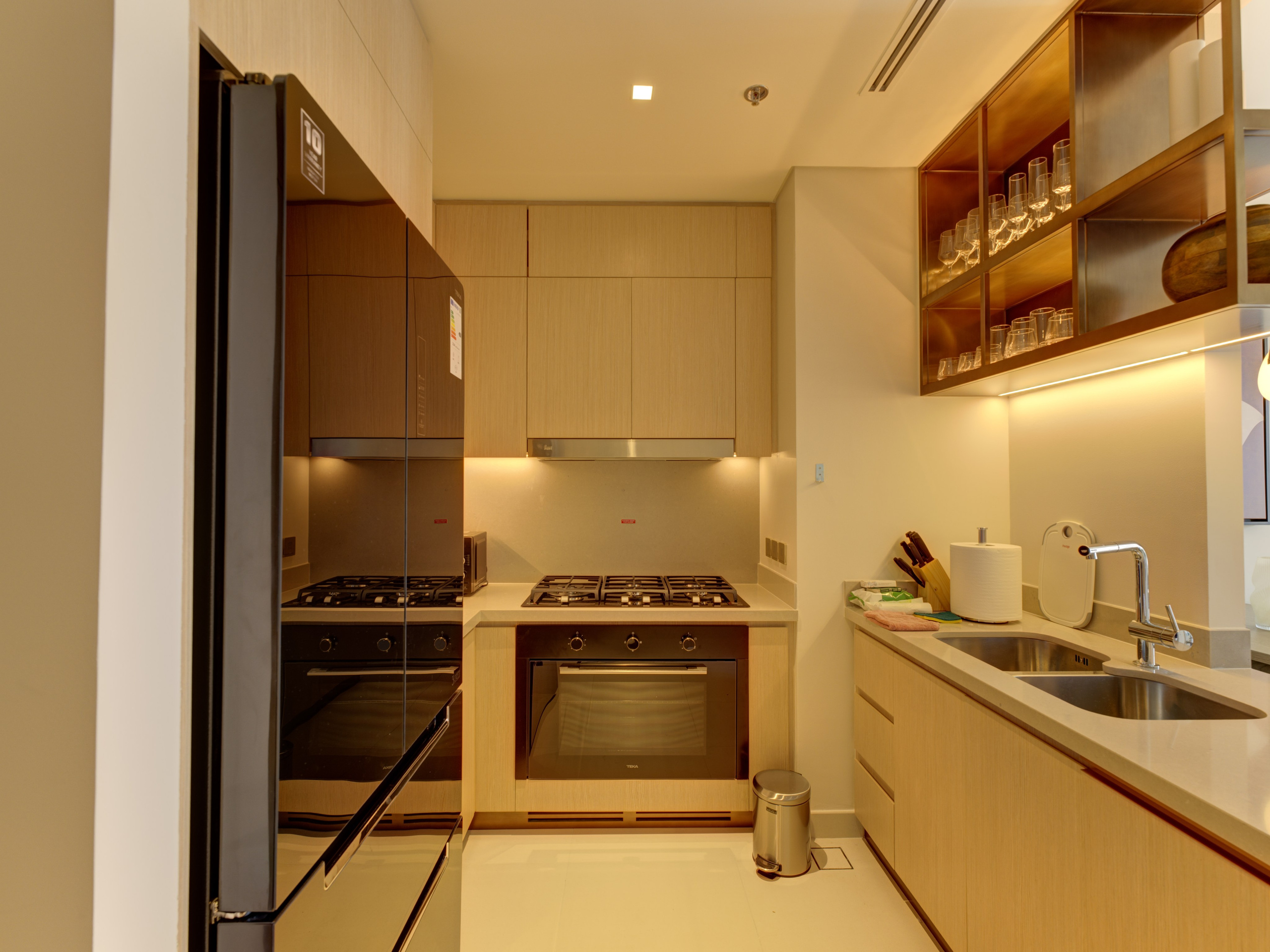 Vida Dubai Mall. Zakhar Leshkov Photo