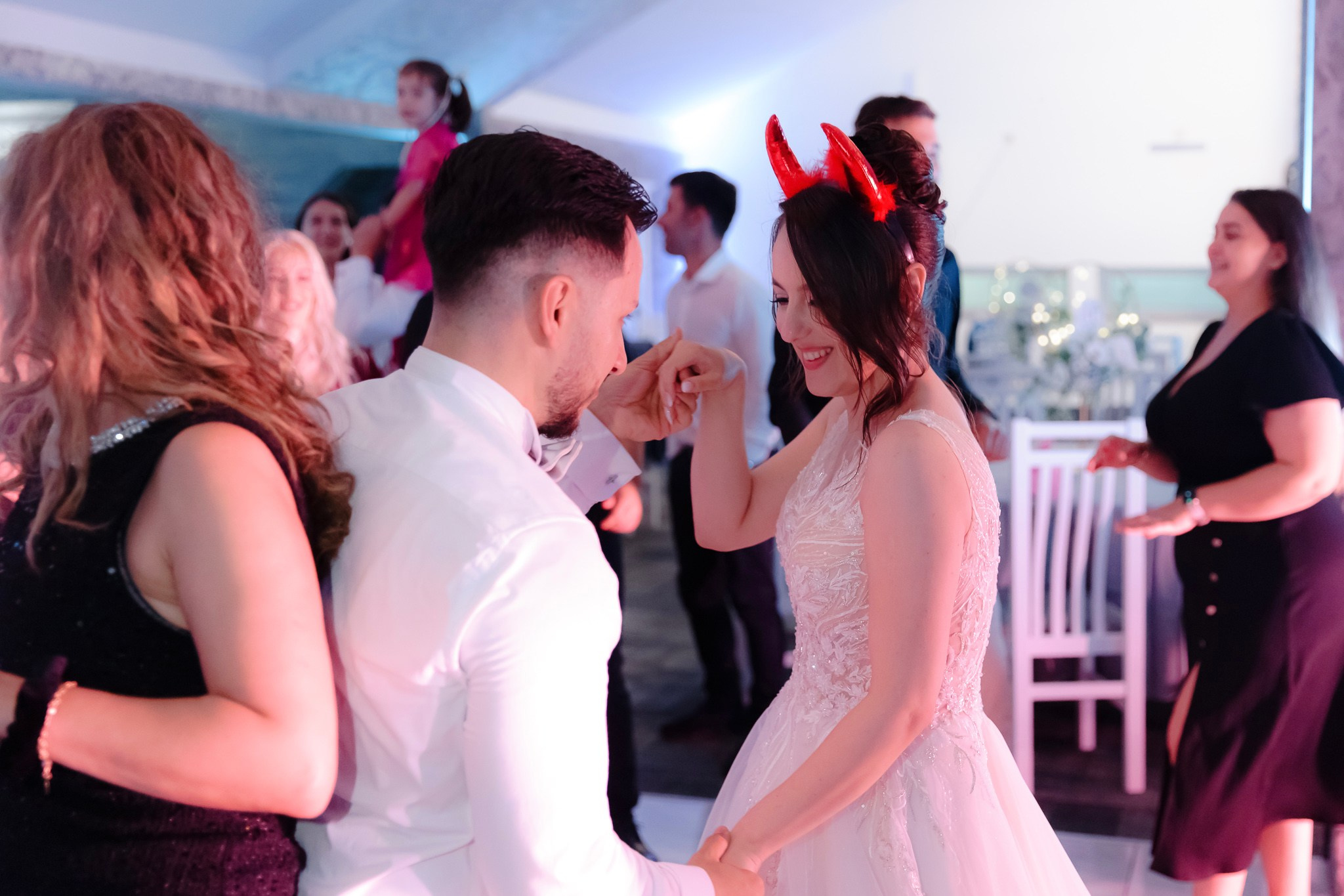 Ioana & Ionuț | Nuntă de poveste la Păstrăvăria Poiana din Mălini județul Suceava. Servicii foto-video profesionale, pentru momente de neuitat