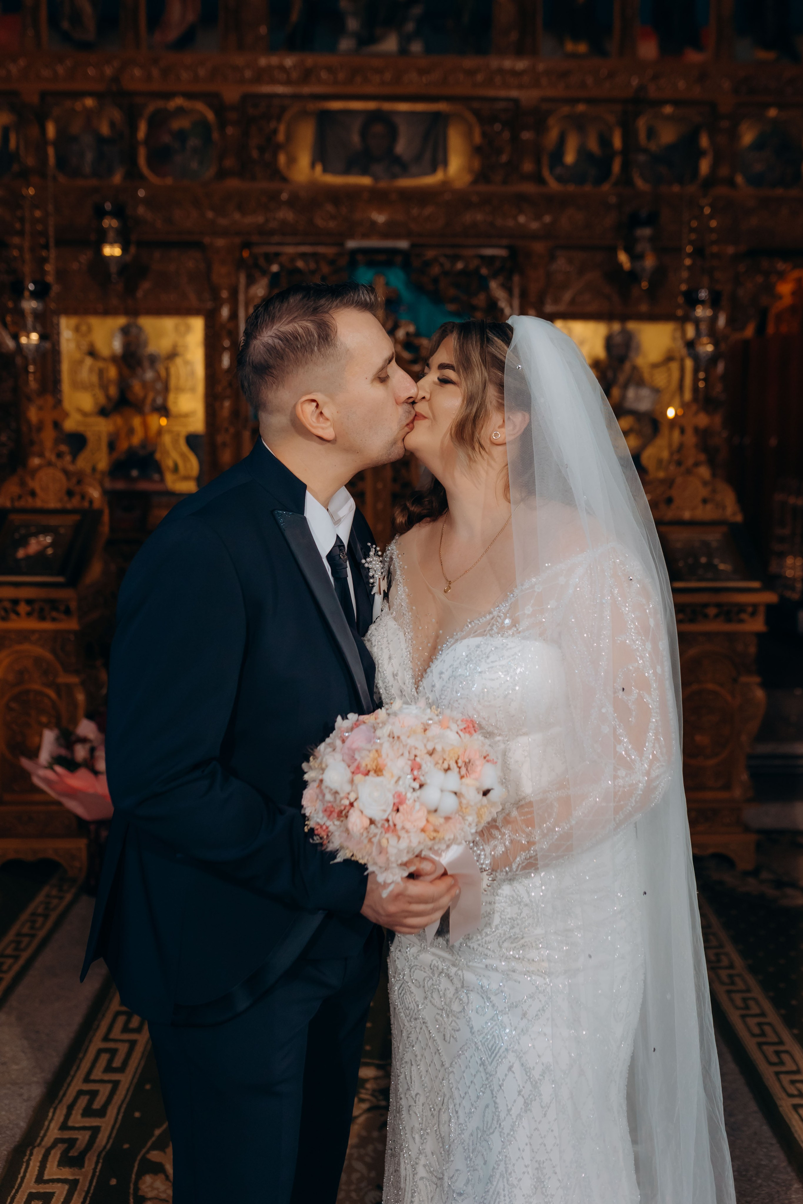 Povestea voastră, regizată de noi |Cristi Turculet Videograf Nuntă Suceava | wedding highlight. Servicii foto-video profesionale, pentru momente de neuitat
