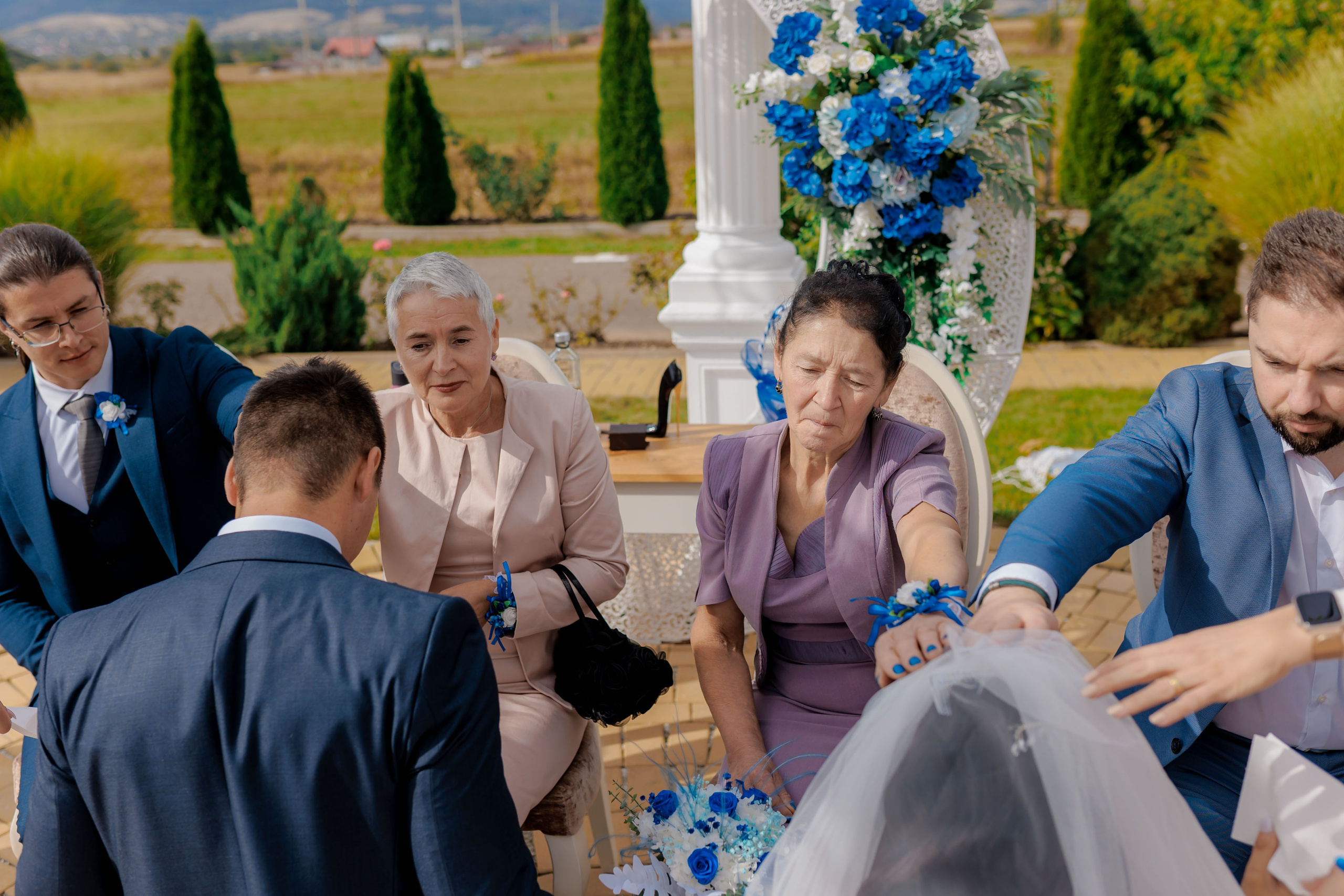 Loredana & Emilian – Ziua Nunții | Videografie - fotografie Botez Suceava, Iași, Botoșani. Servicii foto-video profesionale, pentru momente de neuitat