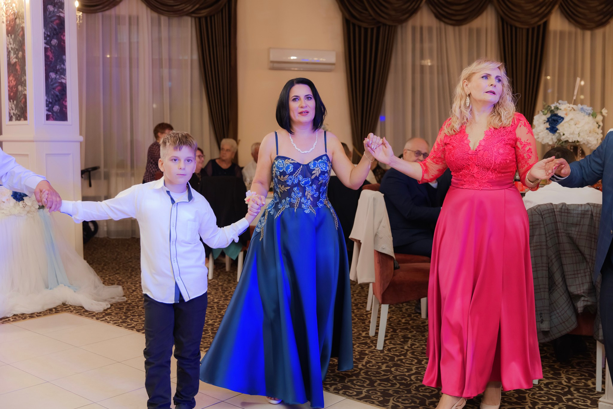 Mihai & Oana. Servicii foto-video profesionale, pentru momente de neuitat