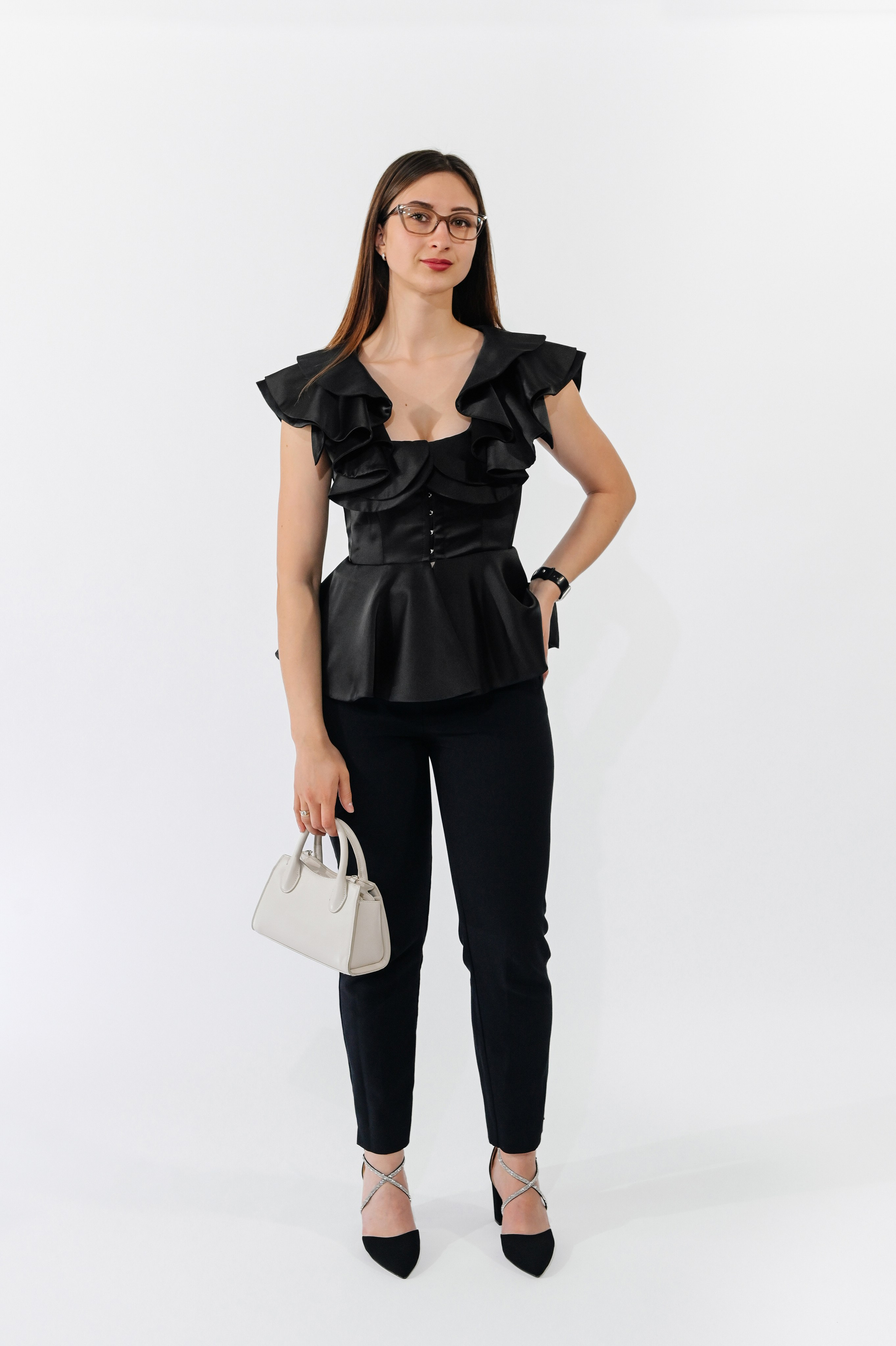 Vestă-corset. Designer vestimentar: elaborarea, proiectarea și confectionare…