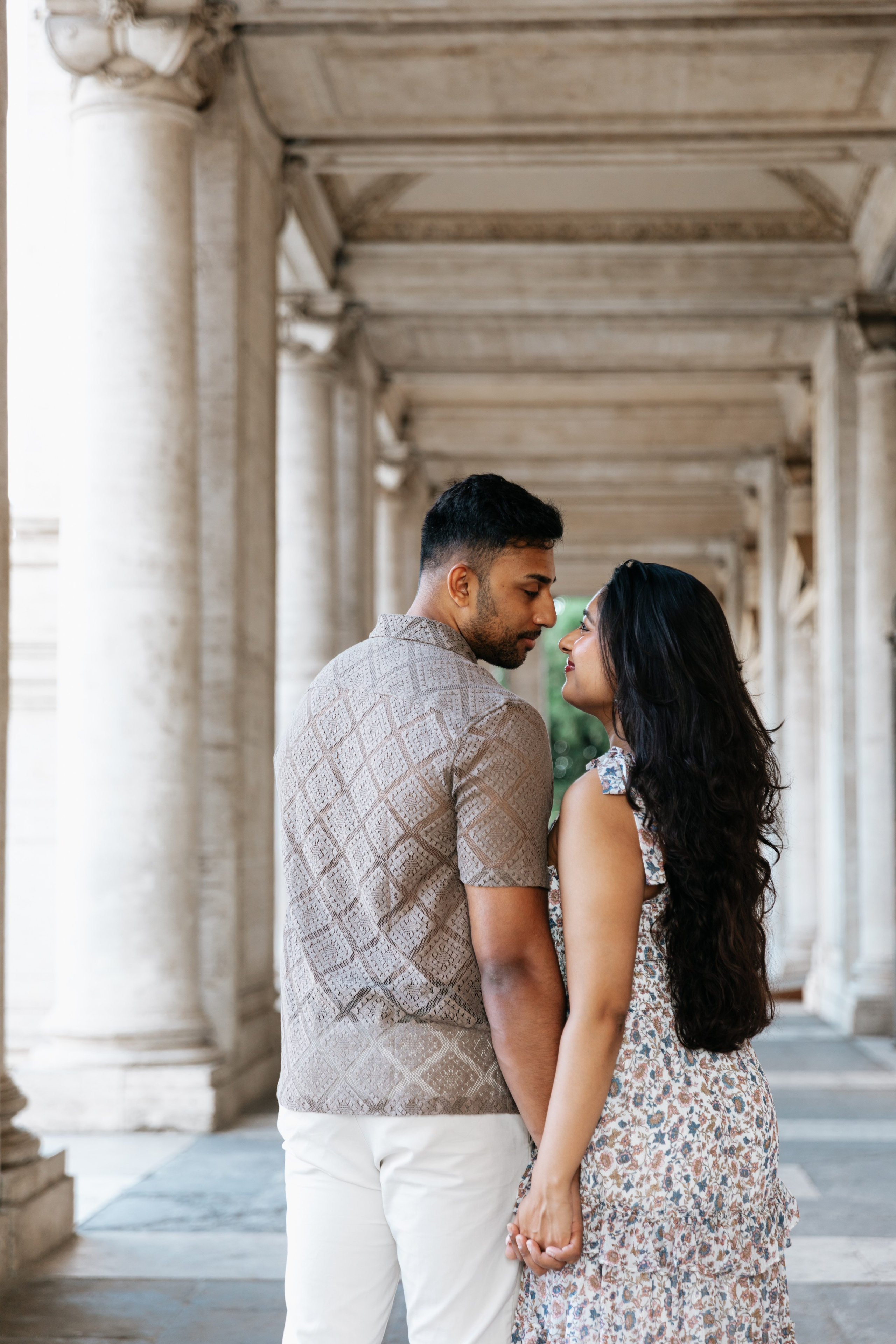 Couple photoshoot in Rome. Photographer in Rome