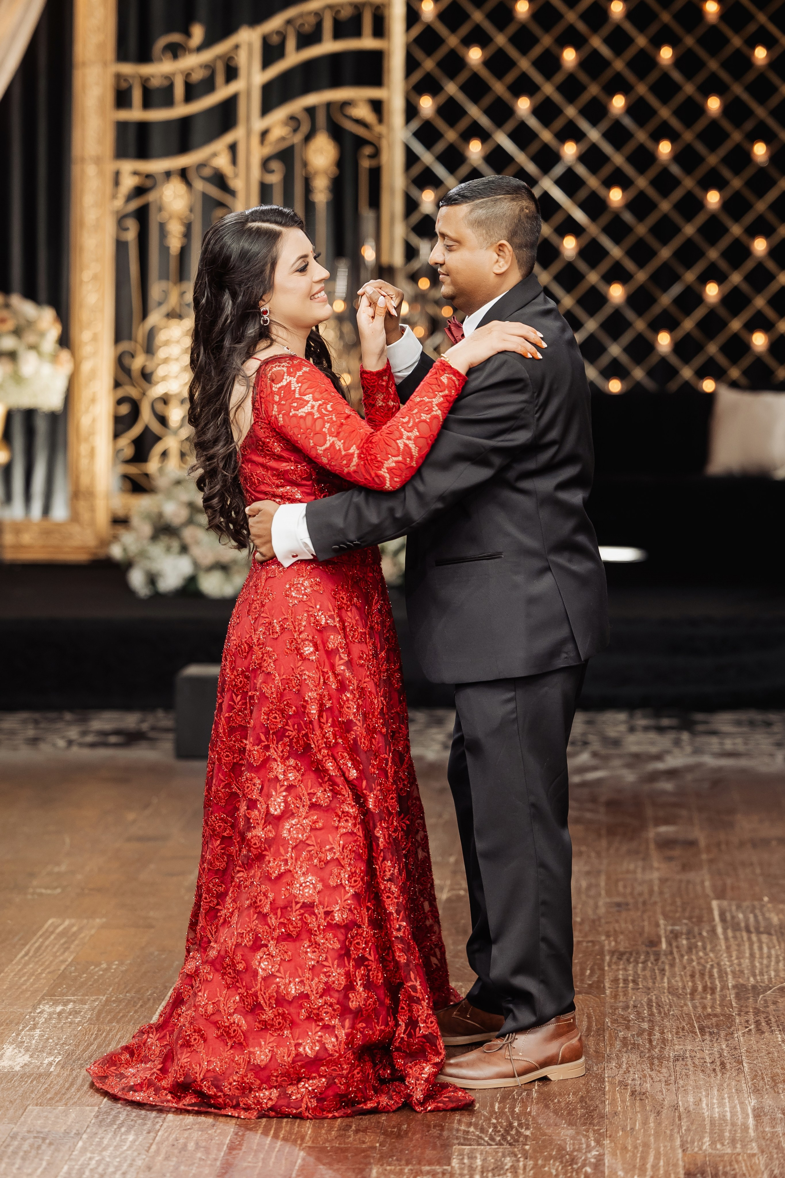 Darshil & Shailja. Wedding Photographer & Cinematographer studios