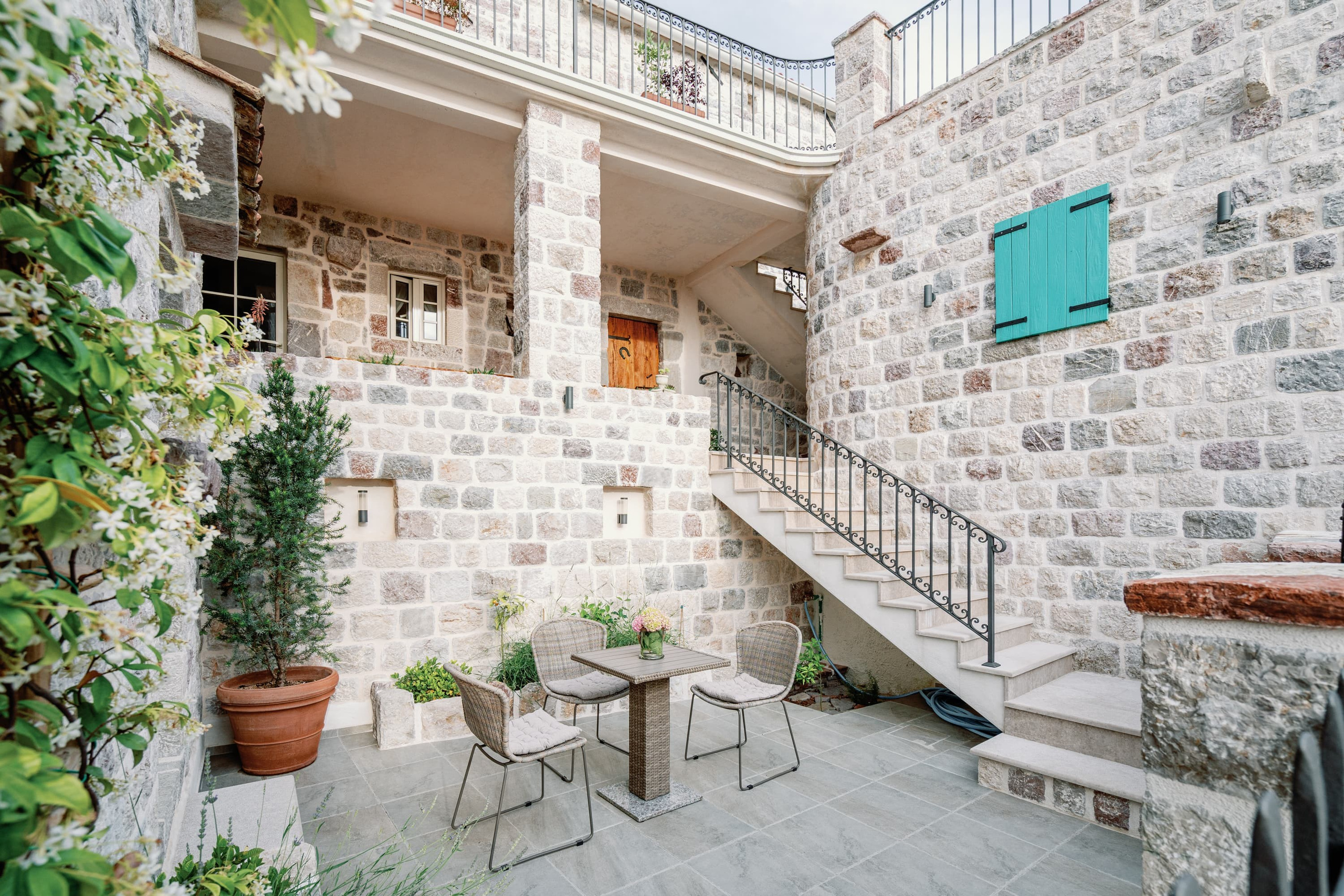 Real Estate Photography. Montenegro. EVAN ARISTOV WEDDING PHOTOGRAPHY — Seattle Wedding Photographer