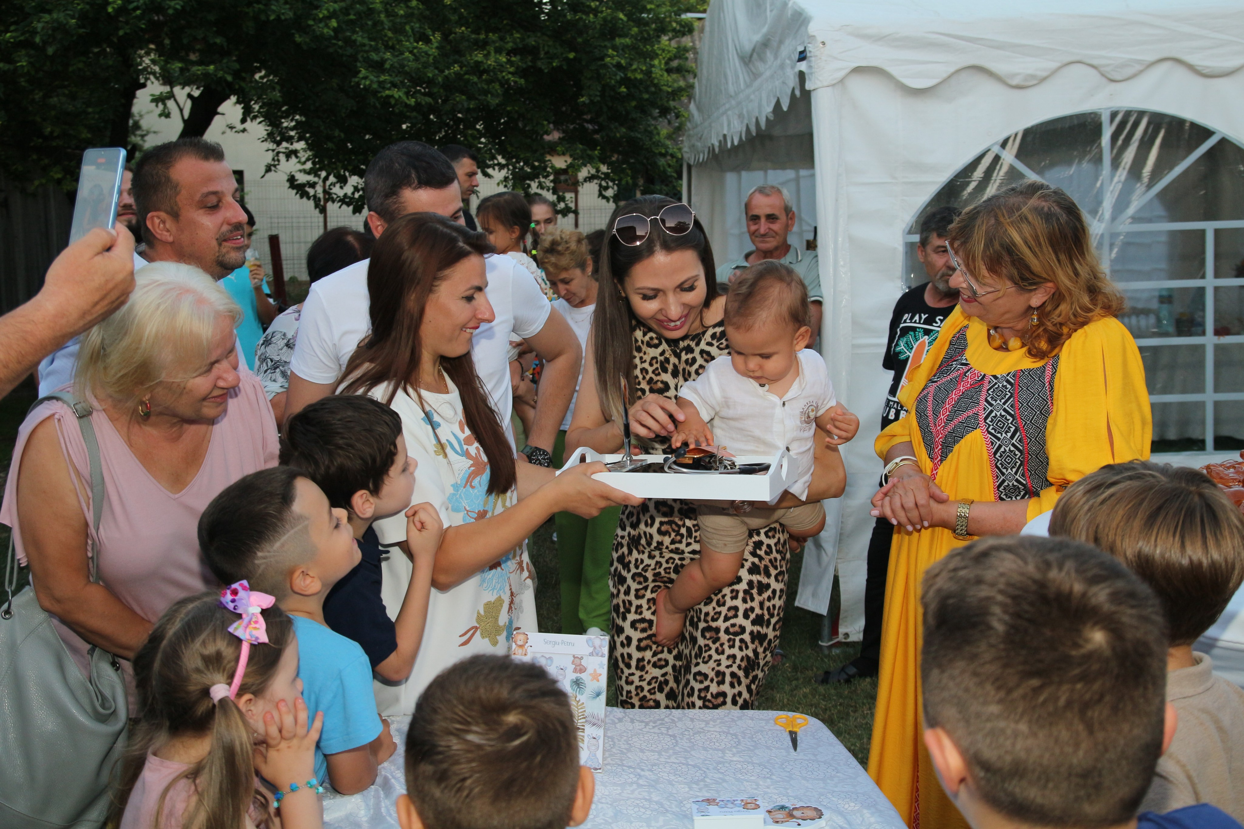 BYZO MEDIA. PETRU BYZO - family and children photographer in ROMANIA