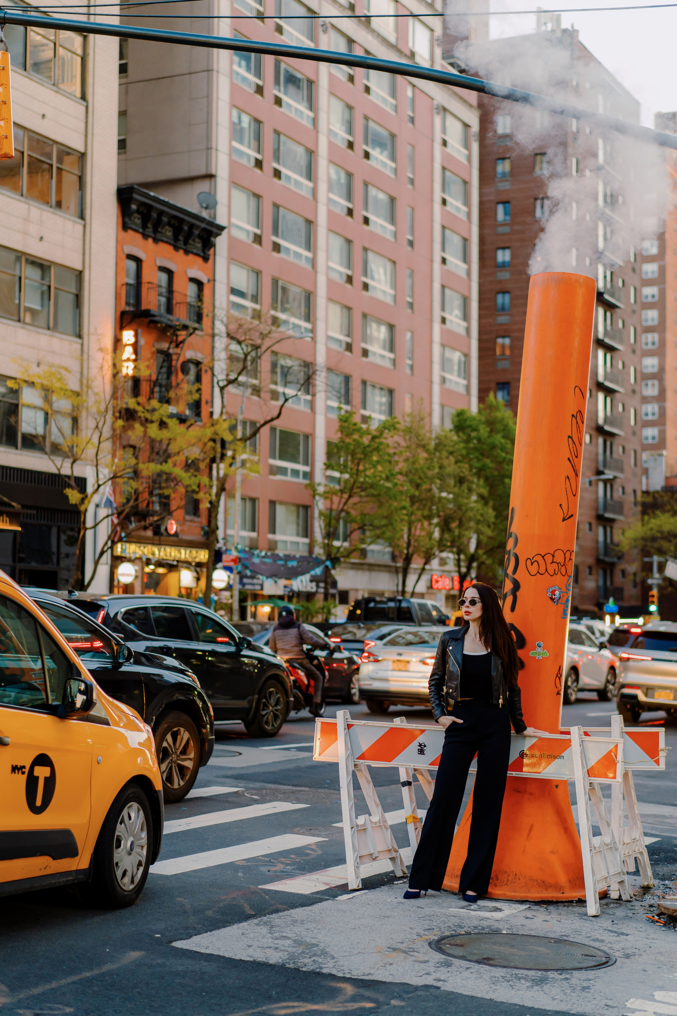 Natalia in Hudson Yards. Videographer and photographer in New York // MAKAROV.VIDEO