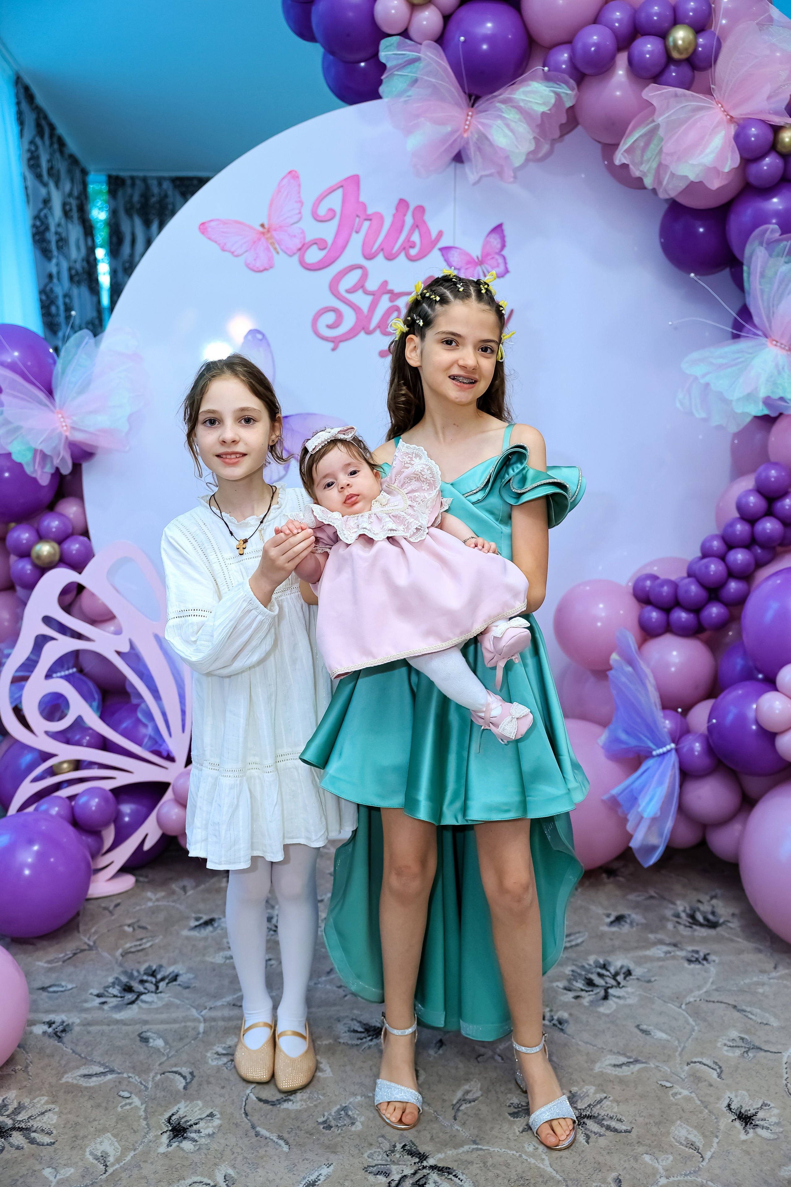 Iris Stefania. Moments By Gub