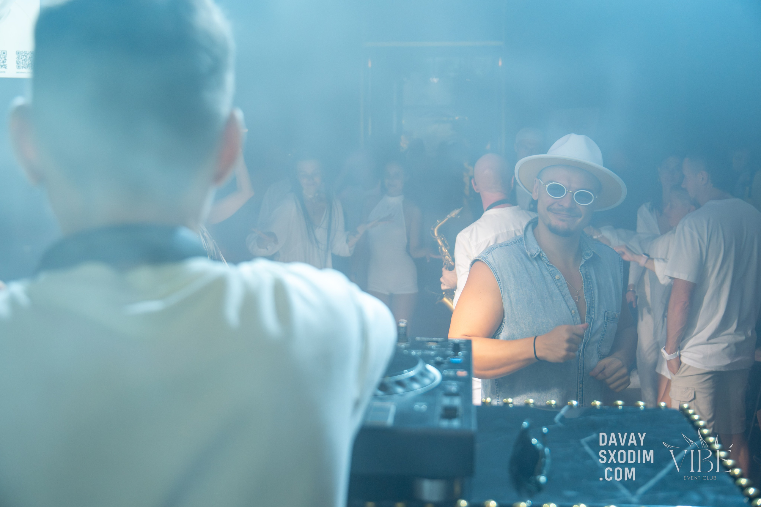 Вечеринка White Out | Фоторепортаж | Видеорепортаж | Афиша | DAVAYSXODIM.com PHUKET. АФИША|ФОТОРЕПОРТАЖИ|ИВЕНТЫ|ПХУКЕТ