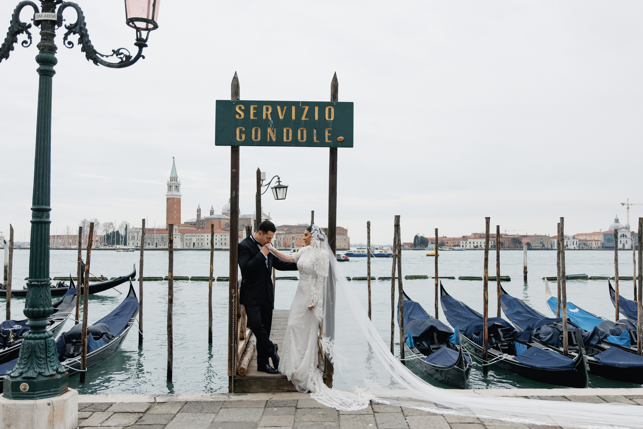 Wedding photographer Italy Rome, Tuscany, Lake Como, Sicily, Puglia. Wedding Photographer Rome Tuscany Como Sicily Puglia Amalfy Italy- Oksana Savenchuk