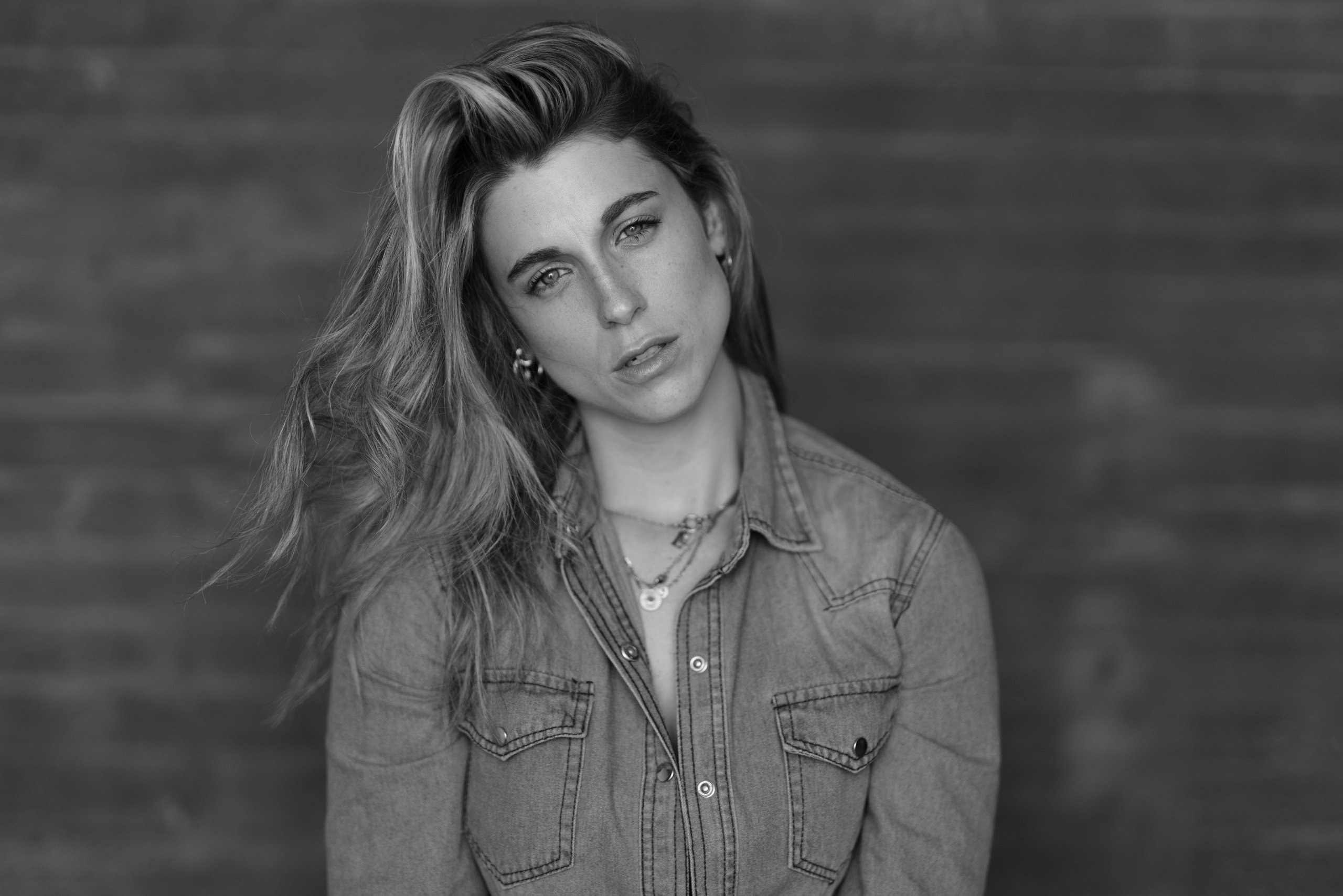 „Kölsch&Shoot“ in Cologne w/ Lisa (Set #1). URBANSTREETFILES.ART