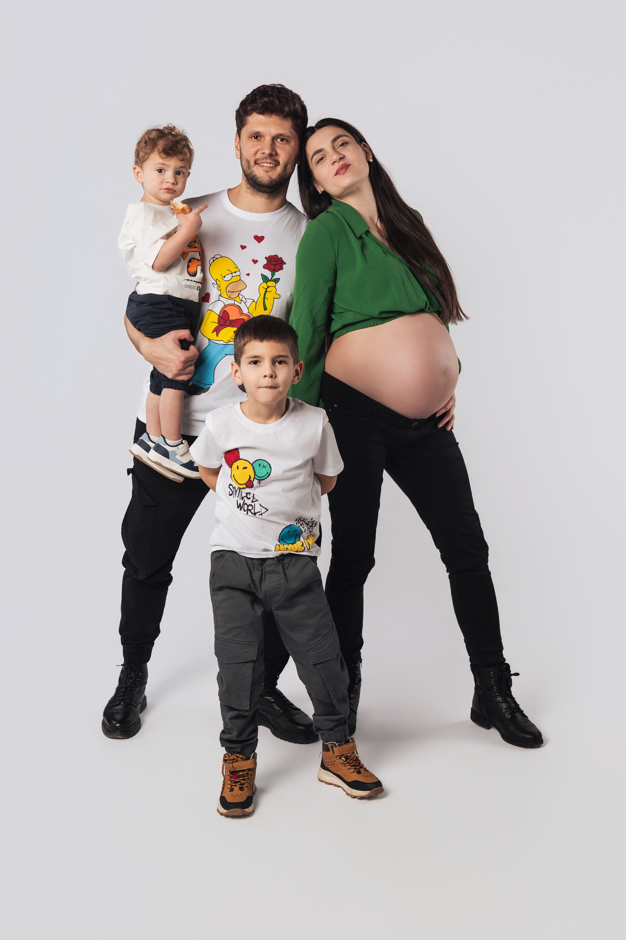 Maternitate | Fam Dragos. Dani Vaida | Fotograf evenimente, portret și familie – Baia Mare Maramures
