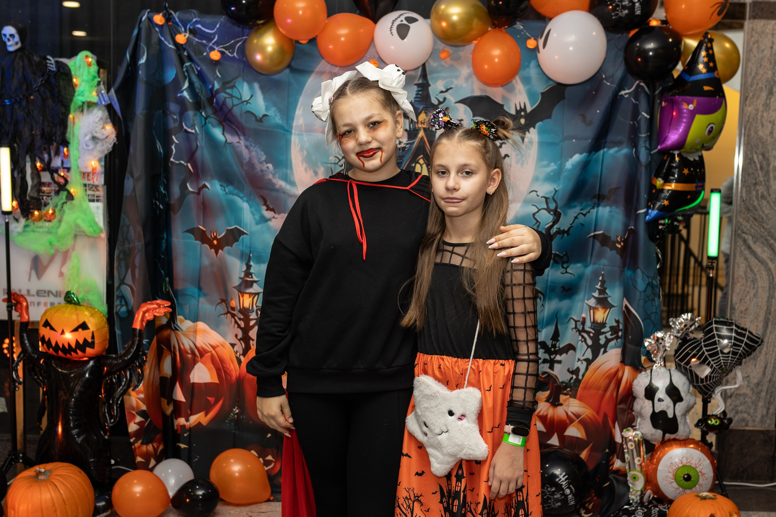 Leo dance studio Helloween 2025. Семейный и детский фотограф в Варшаве Мила Бобровская