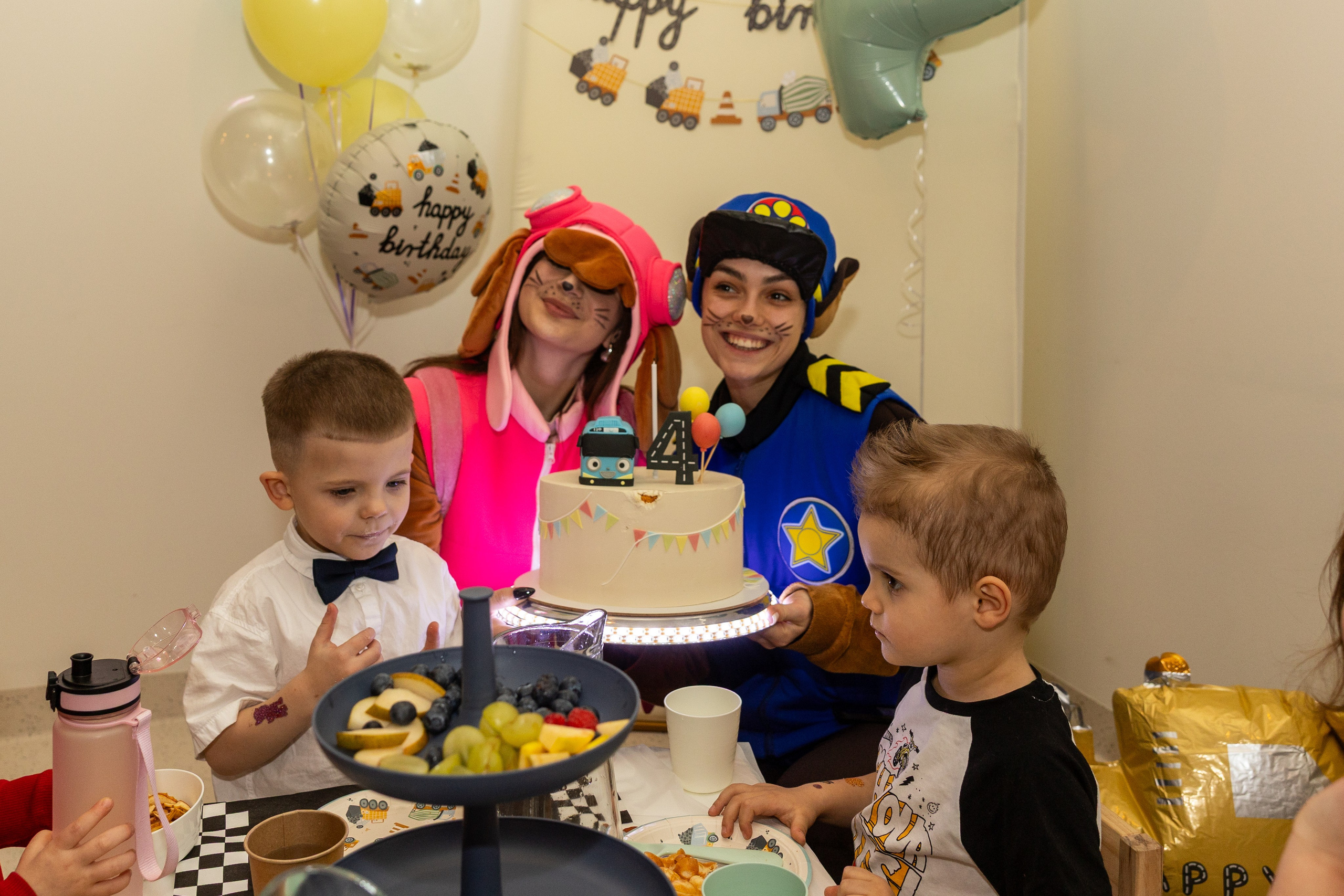 День рождения Артёма 24 января 2026 года. Семейный и детский фотограф в Варшаве Мила Бобровская