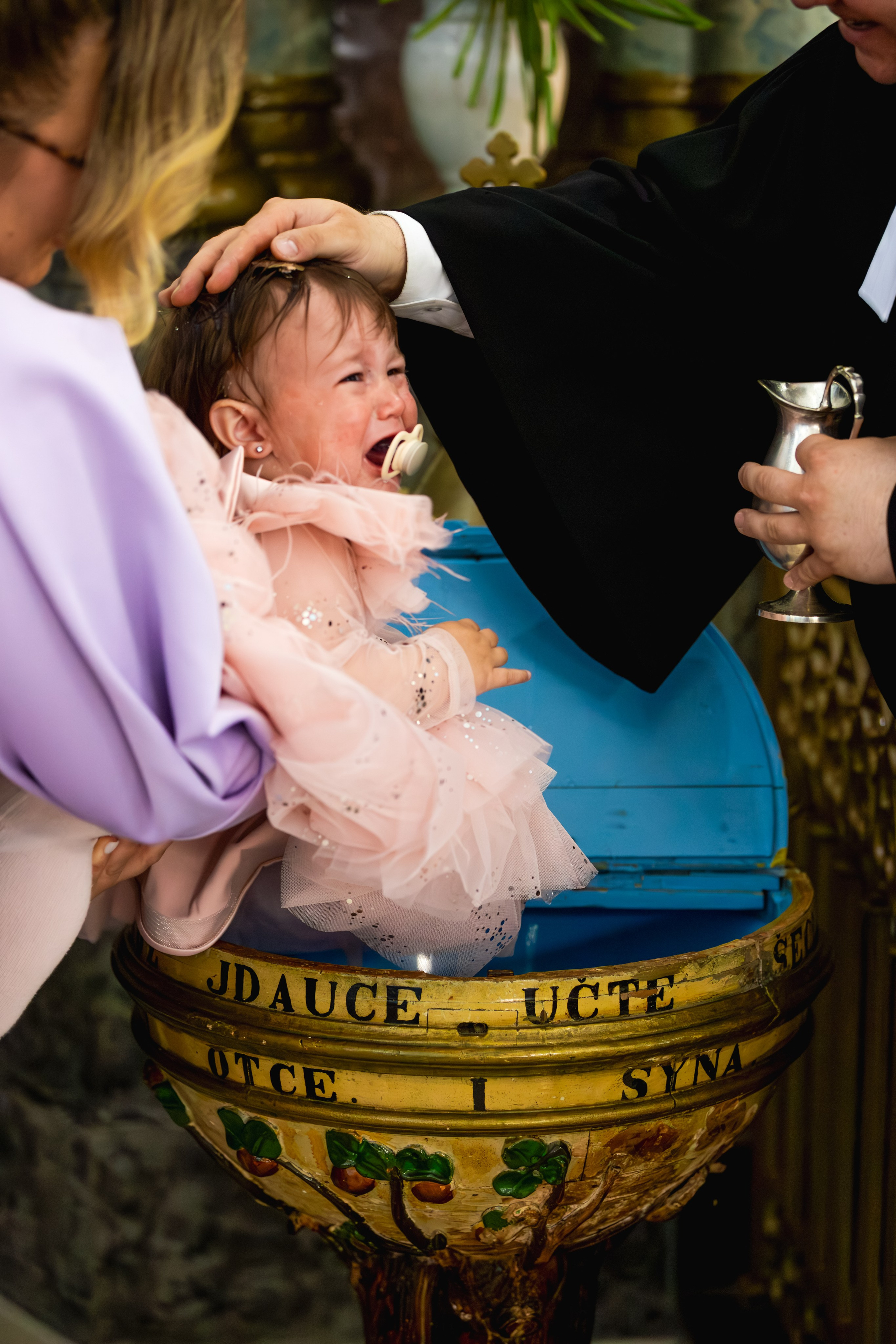 FOTOGRAFISANJE KRŠTENJA. Fotografi iz Backog Petrovca David i Andrea Stojanovic