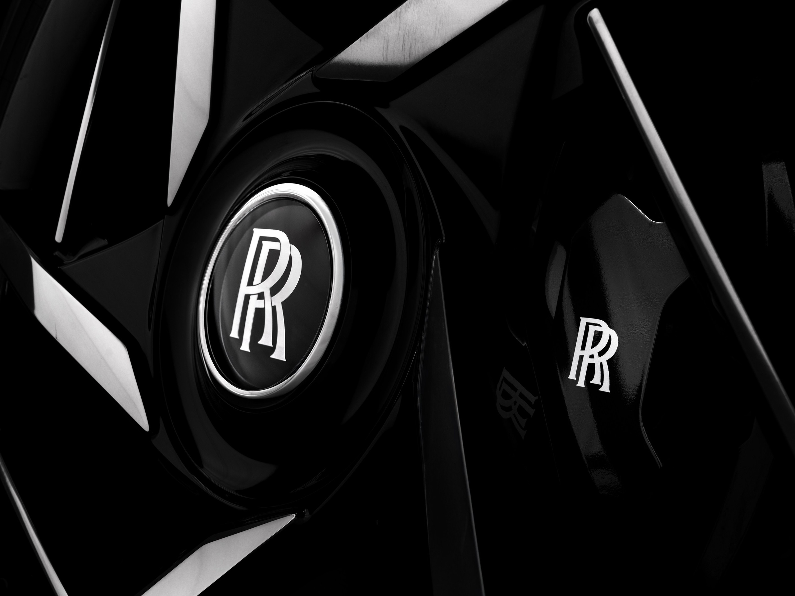 Rolls-Royce Photos. AUTOMOTIVE & COMMERCIAL PHOTOGRAPHER