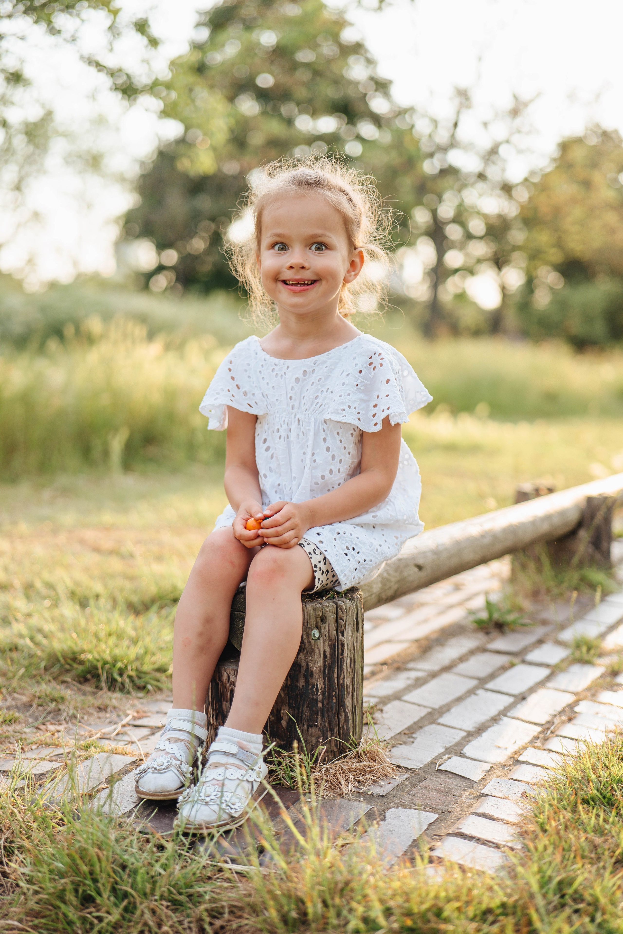 Nadia. Wedding and family photographer in London