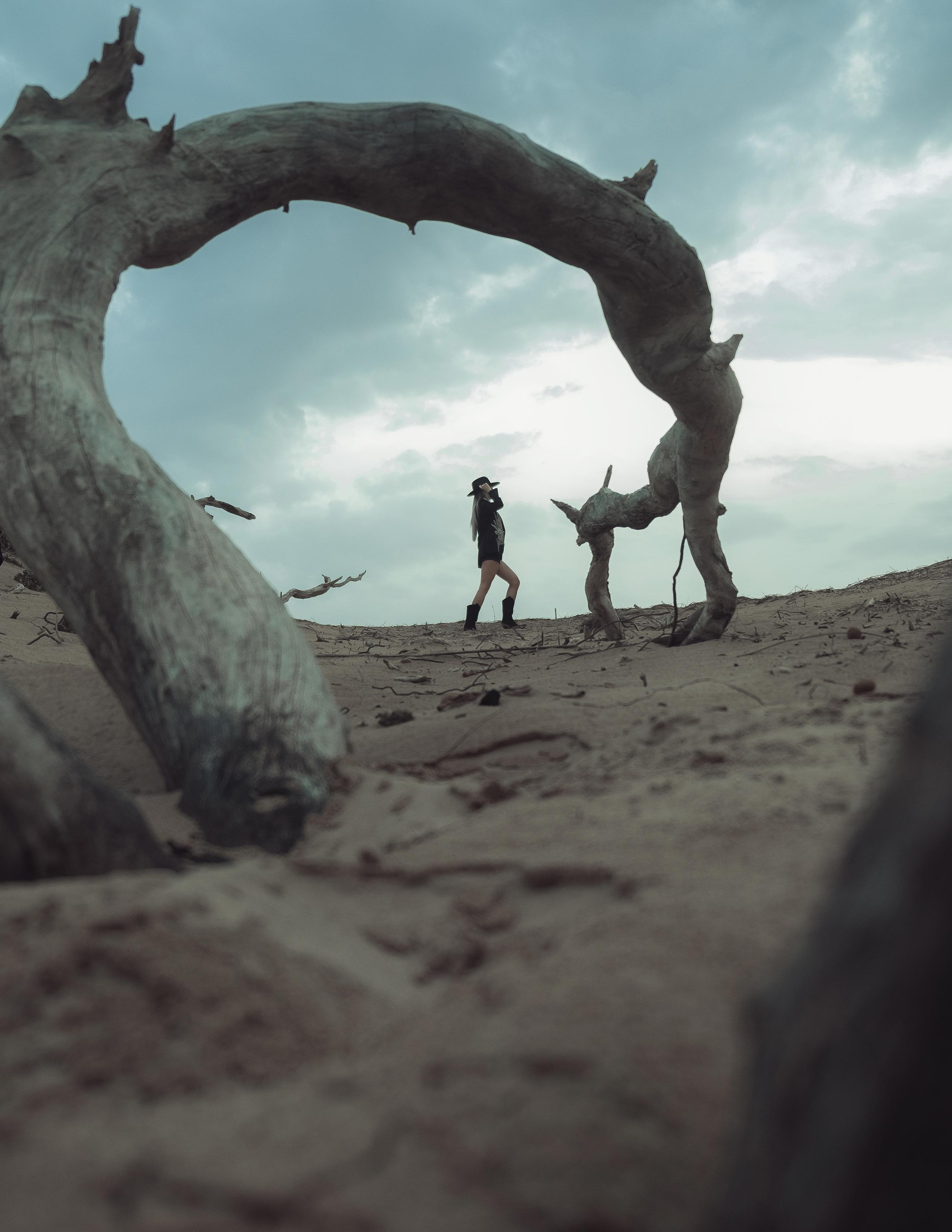 Westworld: Атмосферная фотосессия на пляже