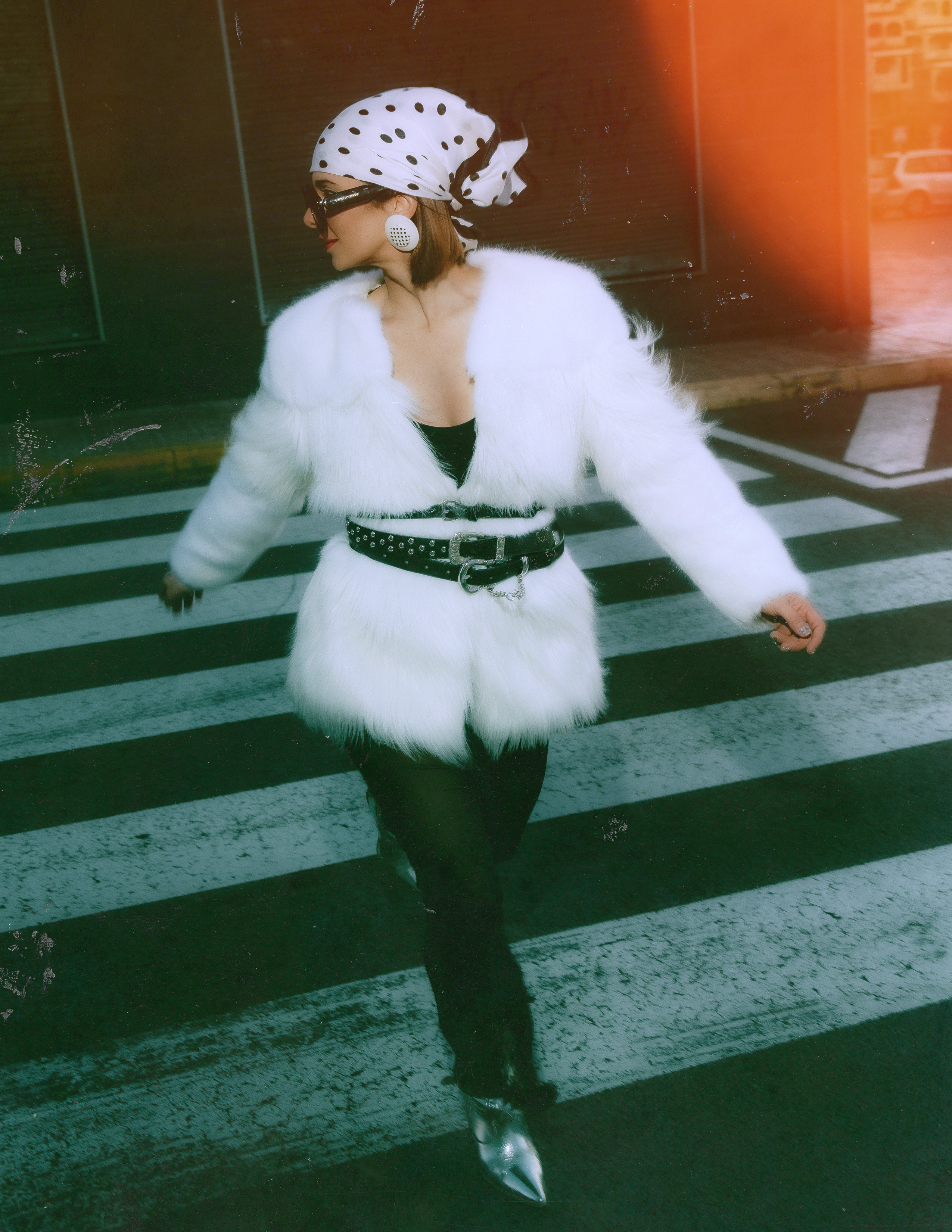 Стрит фэшн фотосессия в промышленной части Торревьехи, Аликантe | Фэшн фотограф Испания