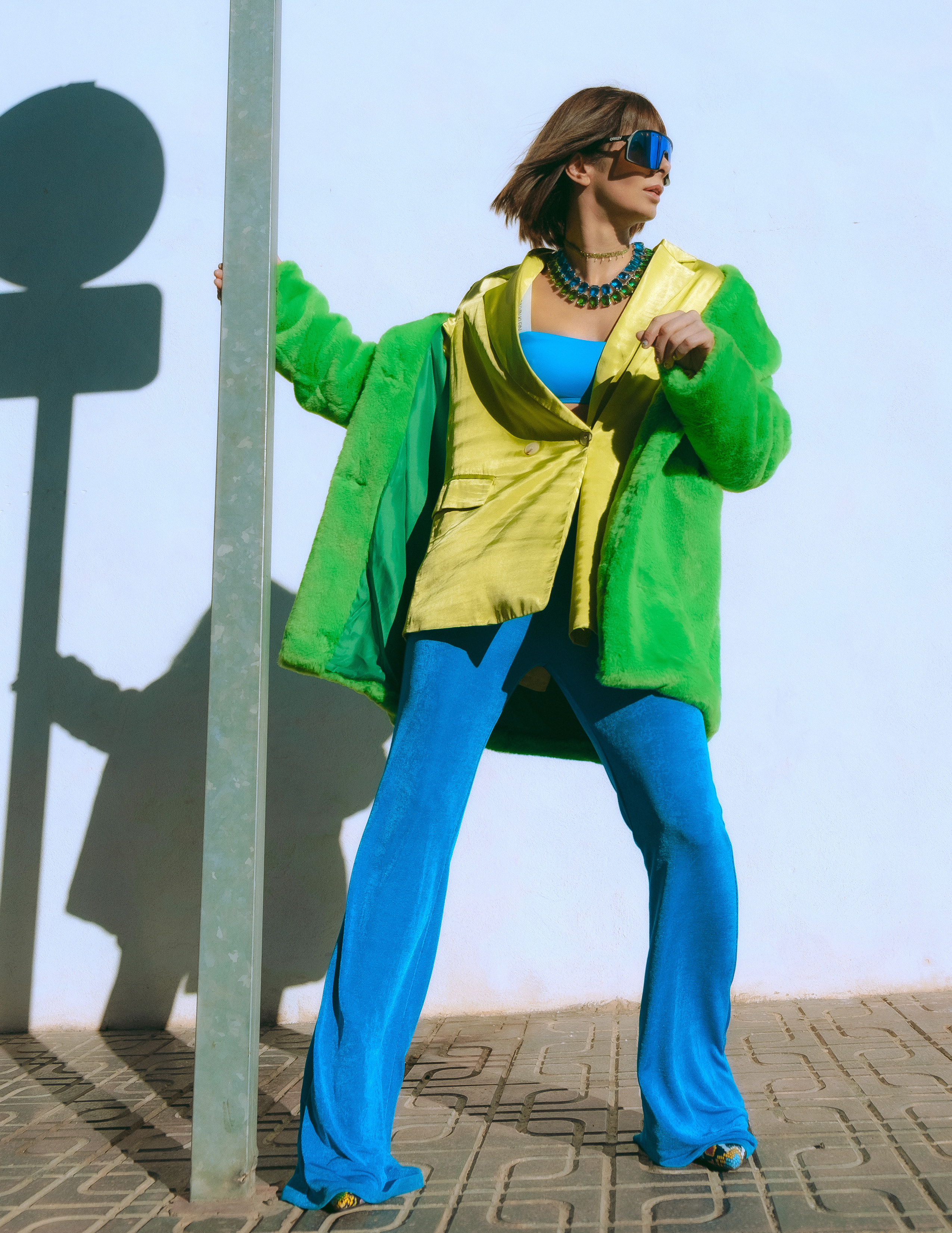 Стрит фэшн фотосессия в промышленной части Торревьехи, Аликантe | Фэшн фотограф Испания