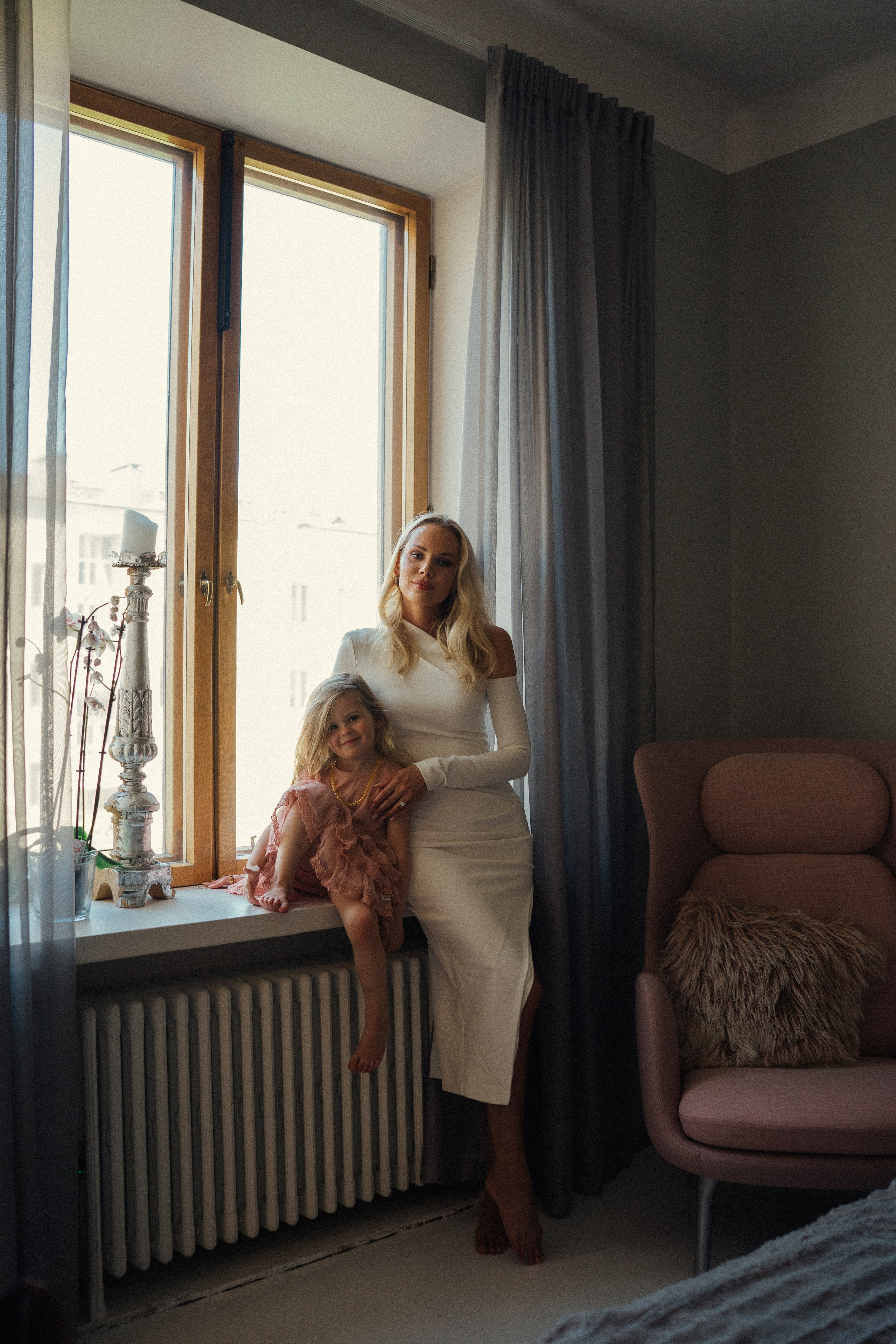 L&H. Wedding and potrait photographer in Helsinki Vickan O