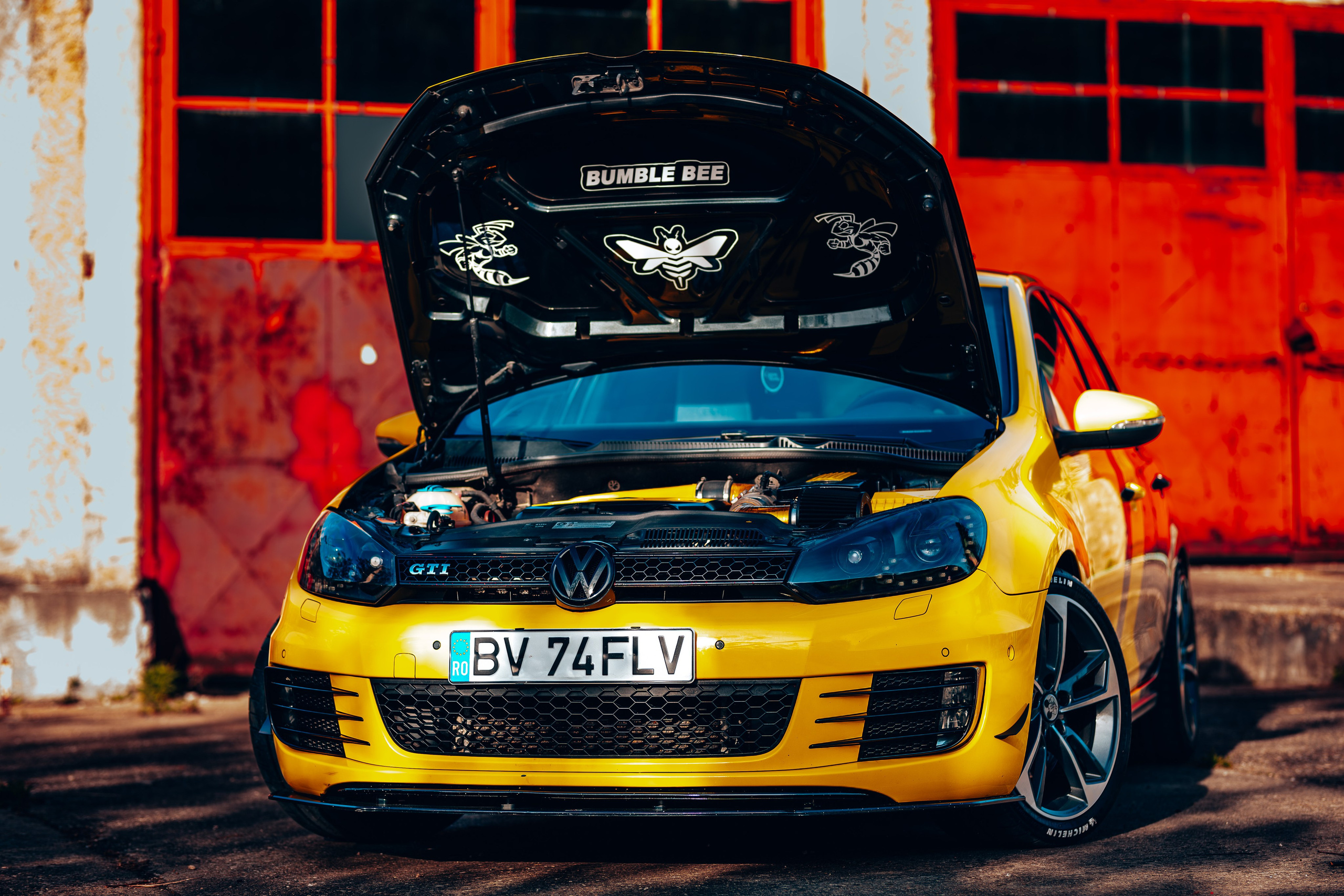 Masini. Ionut Brehuescu — Fotograf