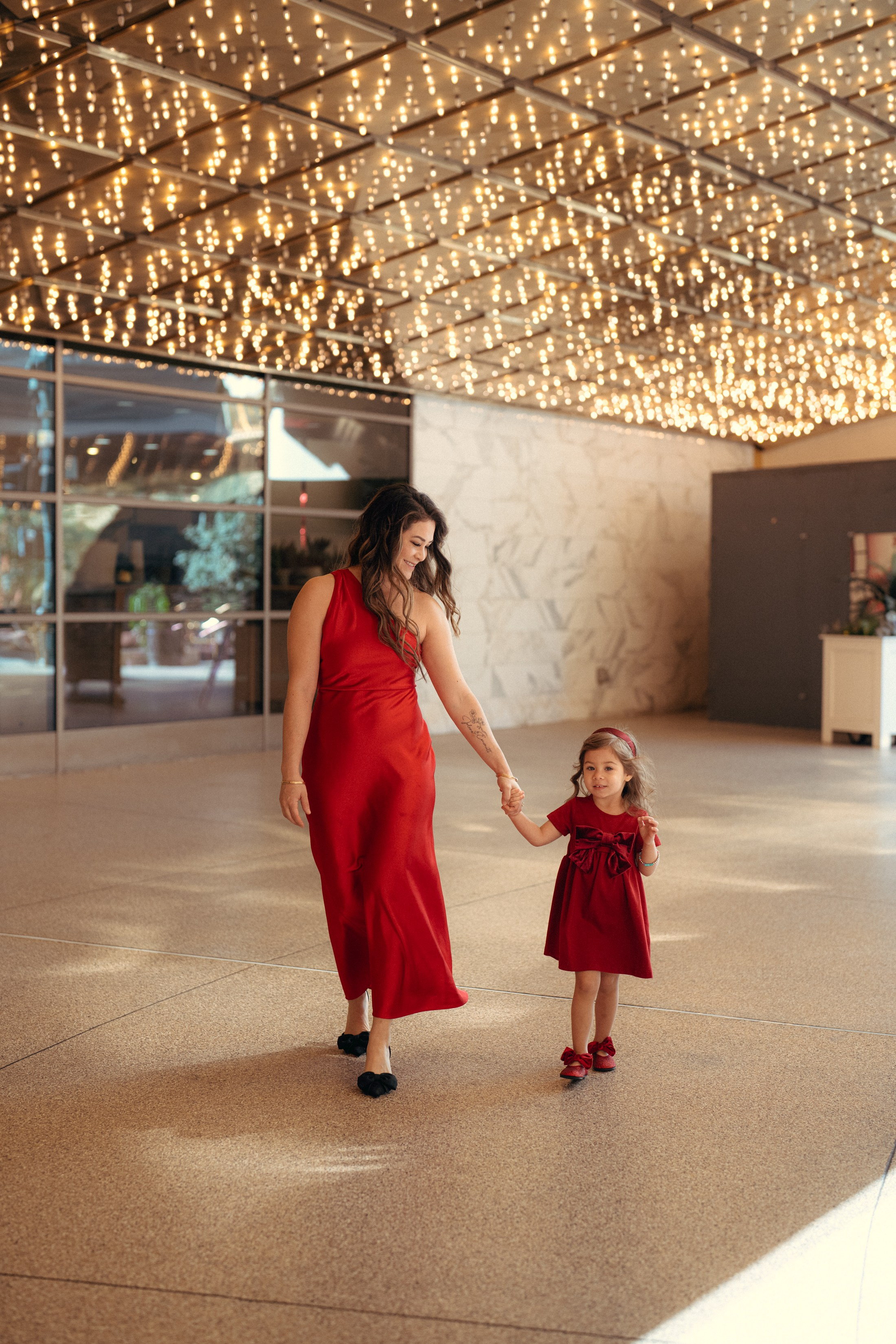 Brianna, Glenn, Jojo and Emmett. Wedding & elopement photographer Viktoriya Kravtsov. Las Vegas