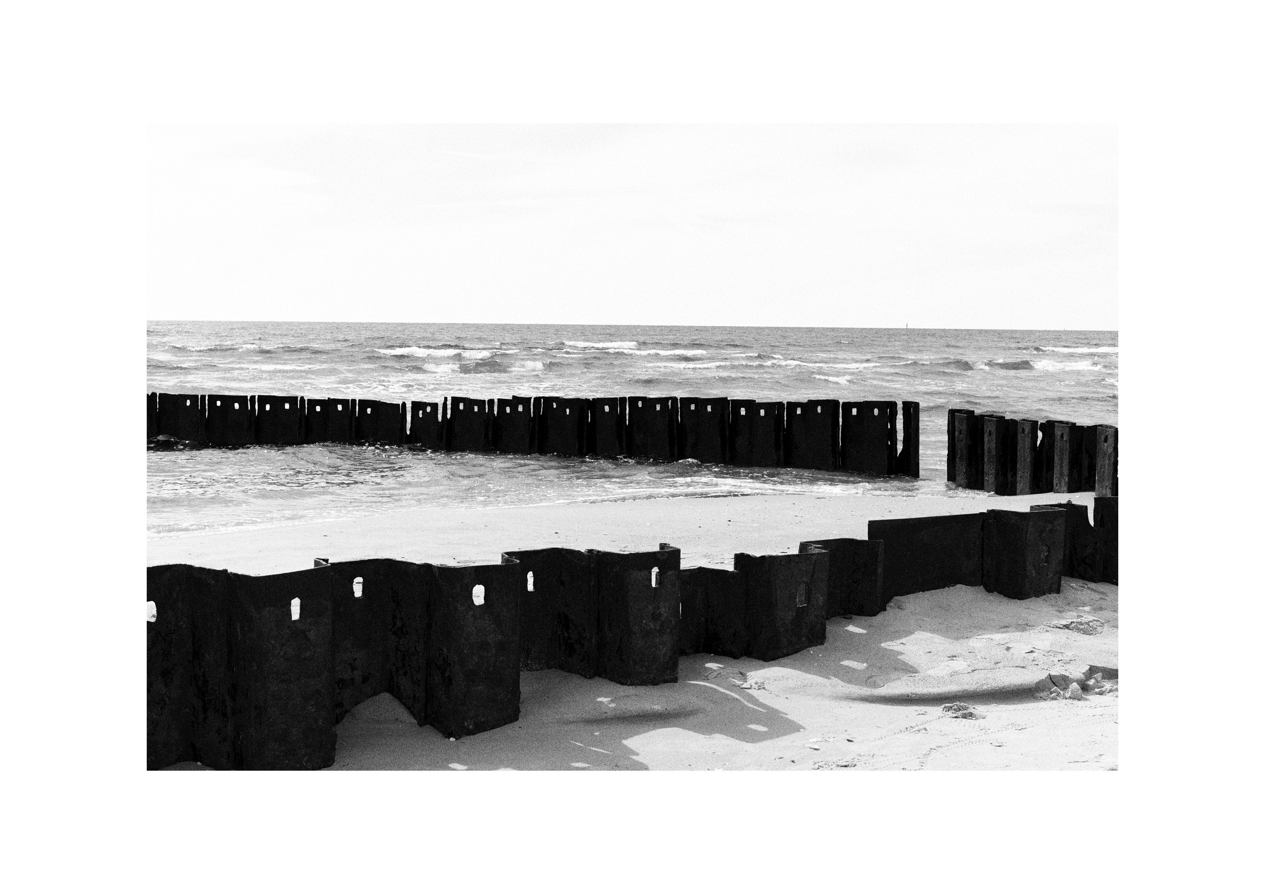 B&W. Cinema that you’ll never see