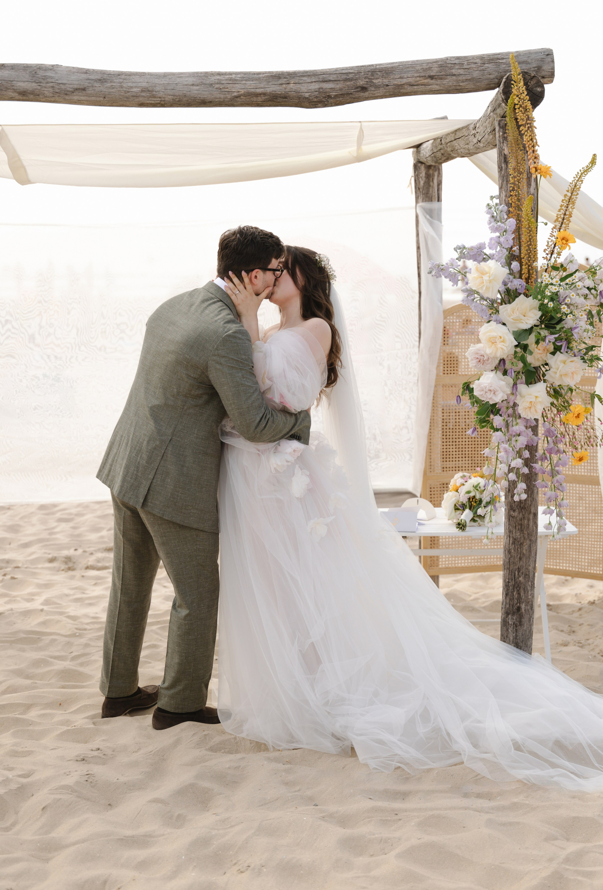 Elizaveta and Albert | Wedding at the beach. Yuliya Vaschenok — Photographer in the Netherlands