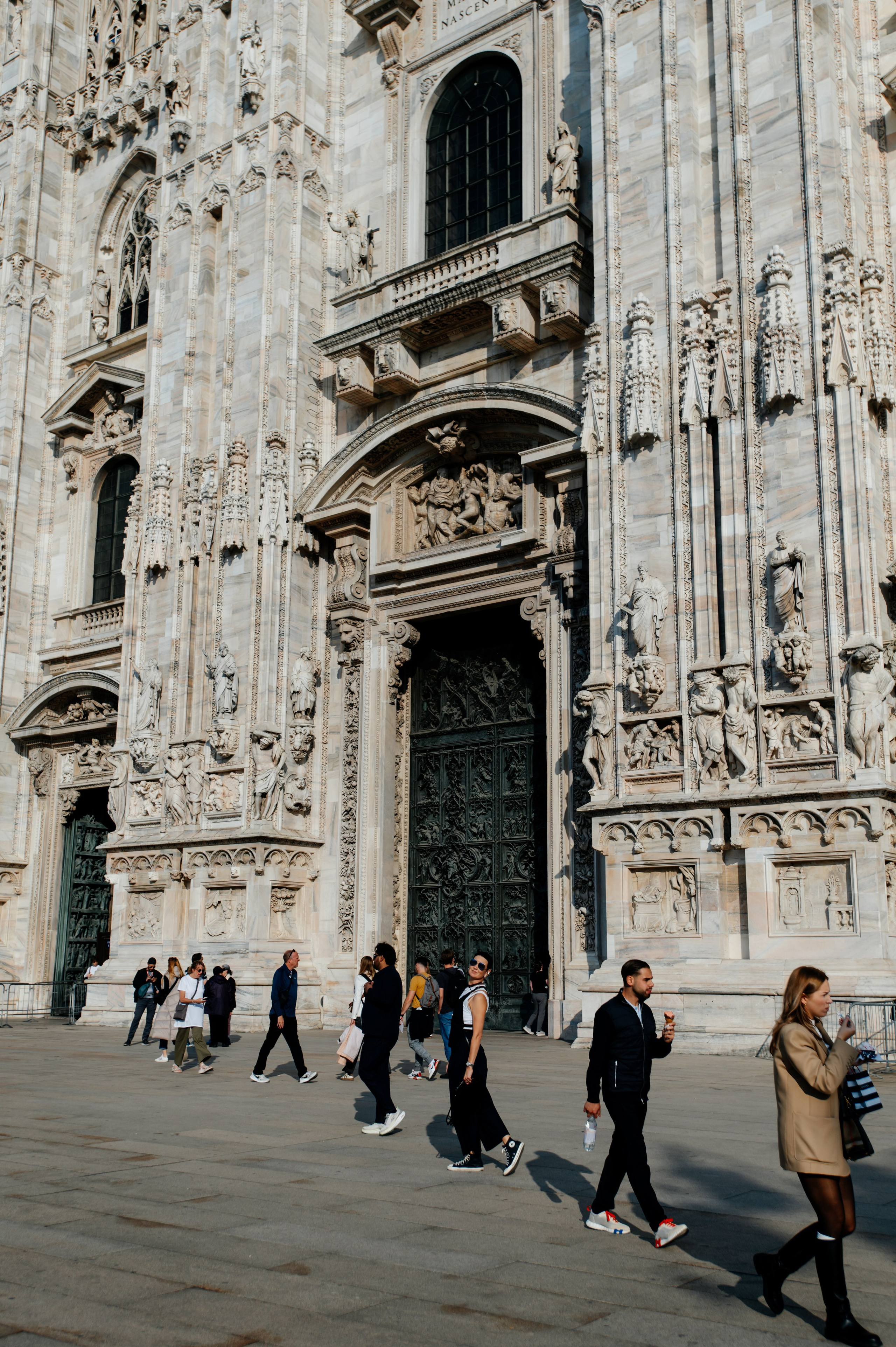 Milan, Autumn 🍂, Julia. Wedding photographer from Moldova Alexey Chipchiu