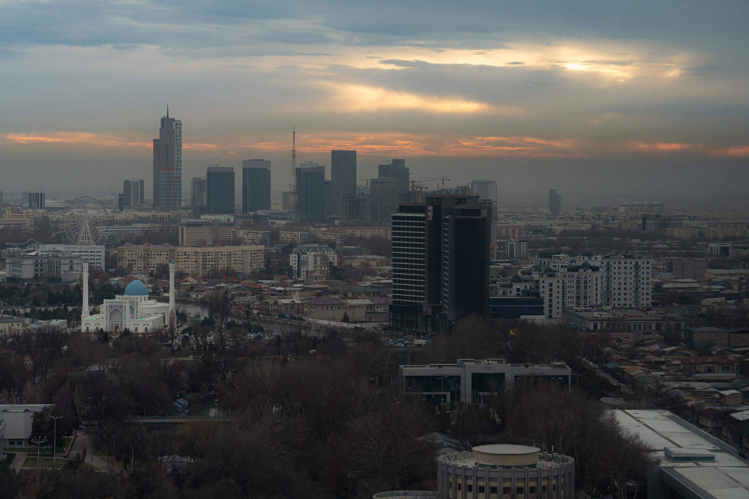 Смог в Ташкенте или Взгляд на город с высоты птичьего полета. Георгий Намазов | Фотограф в Ташкенте