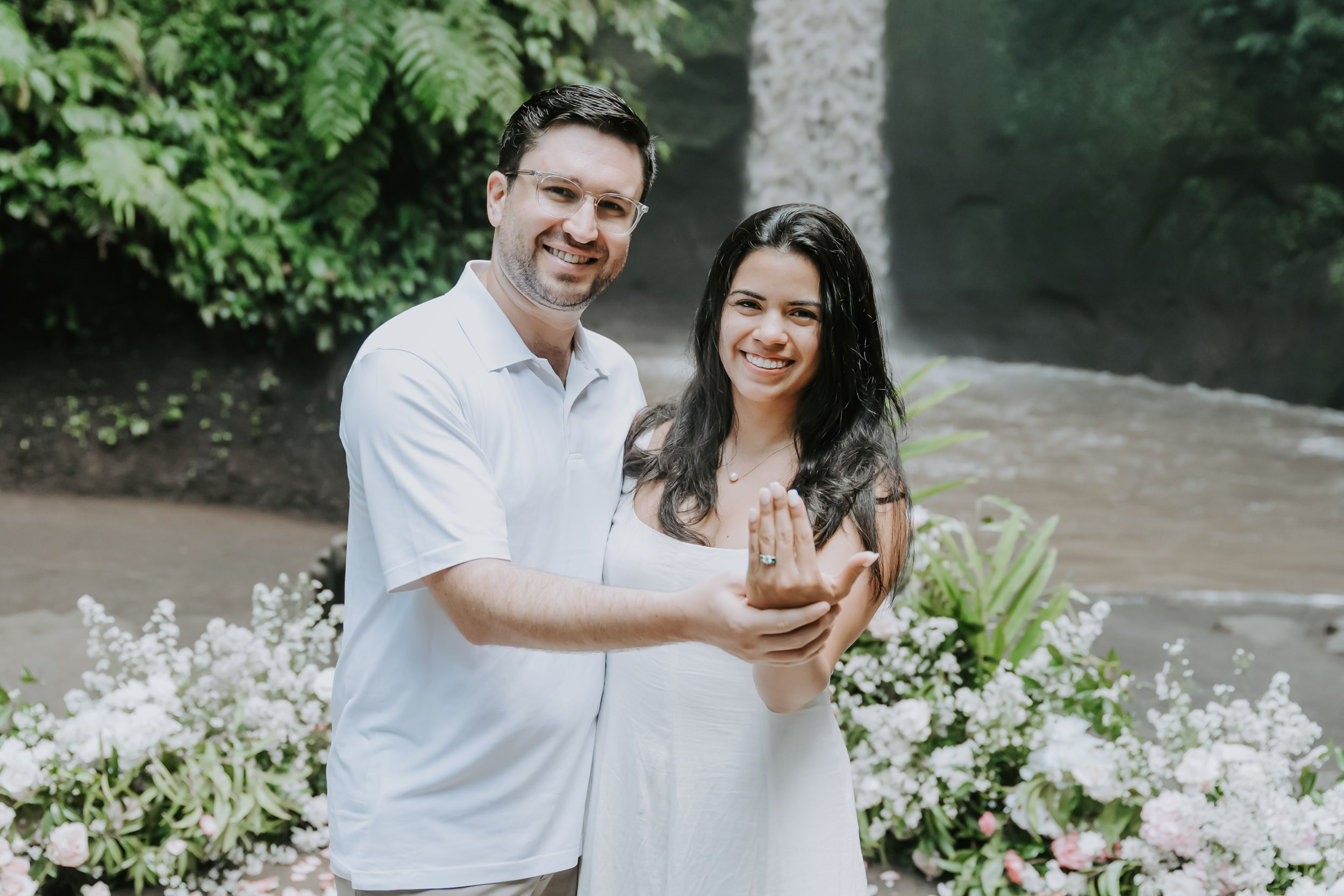 Marriage Proposal. Female Photographer in Bali