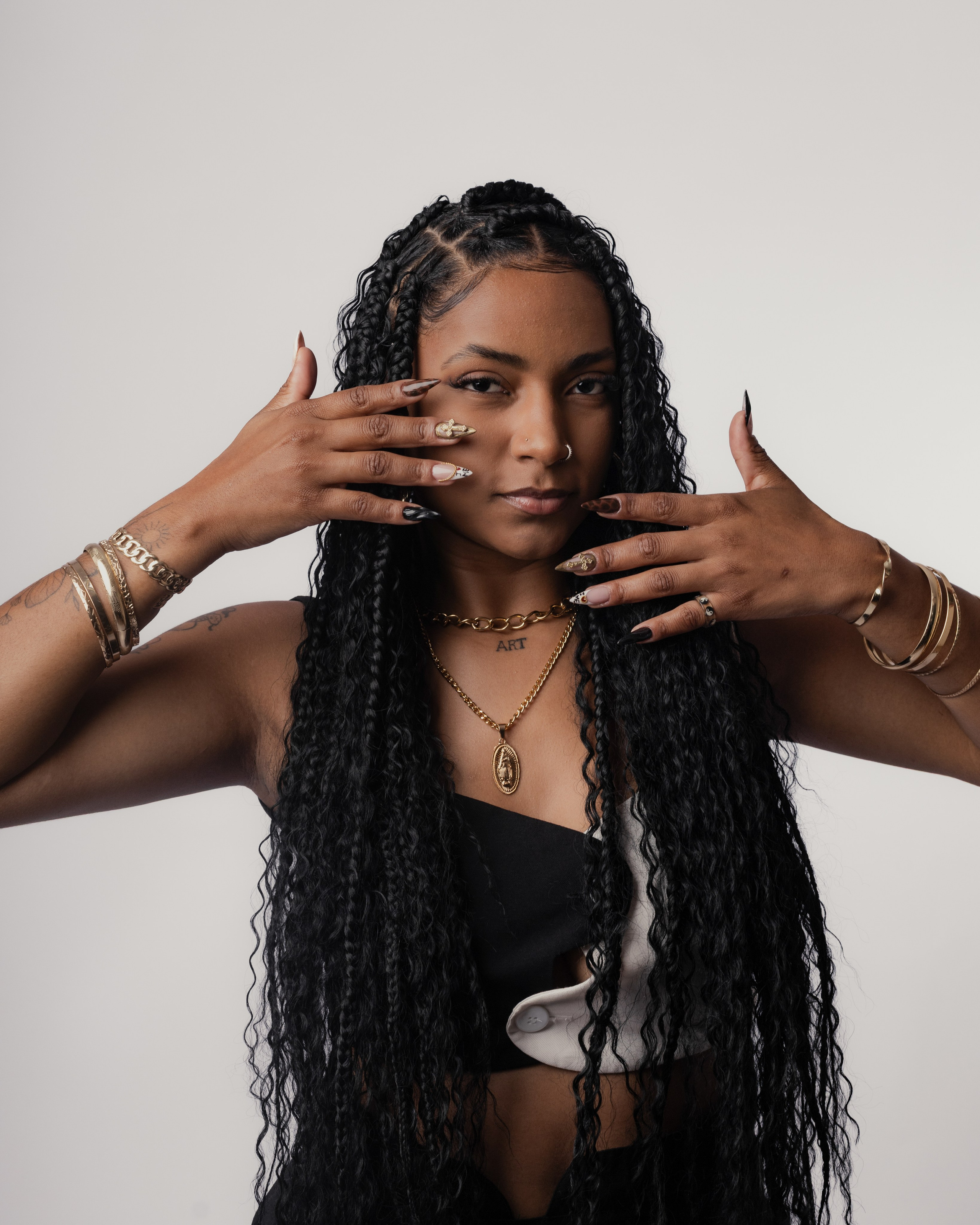 2025 | Deysilene — Posicionamento — Estudio. Denis Damasceno | Fotografia