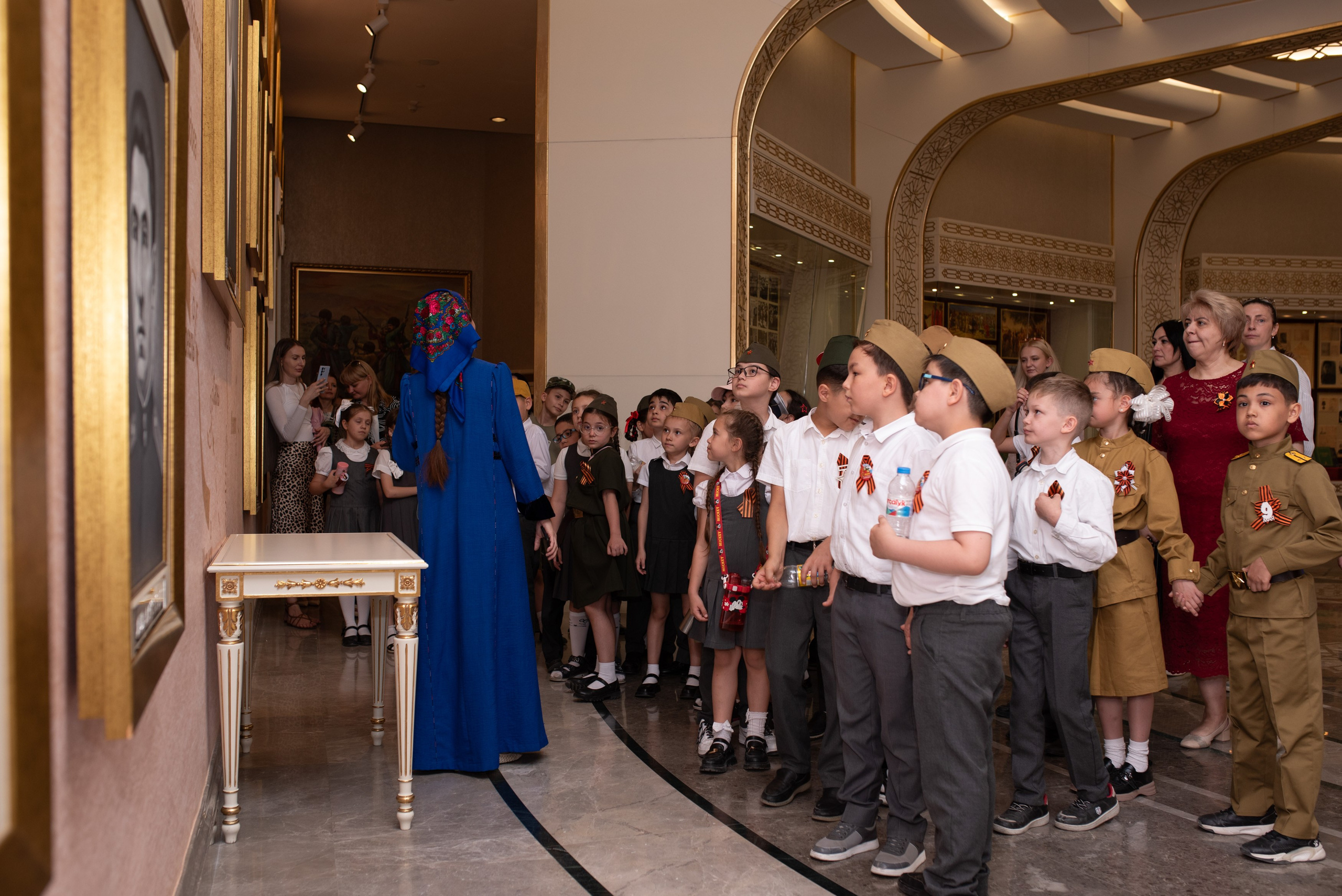 Вечный огонь 2"А» класс. Ваш фотограф в Ашхабаде Гамлет Осипов