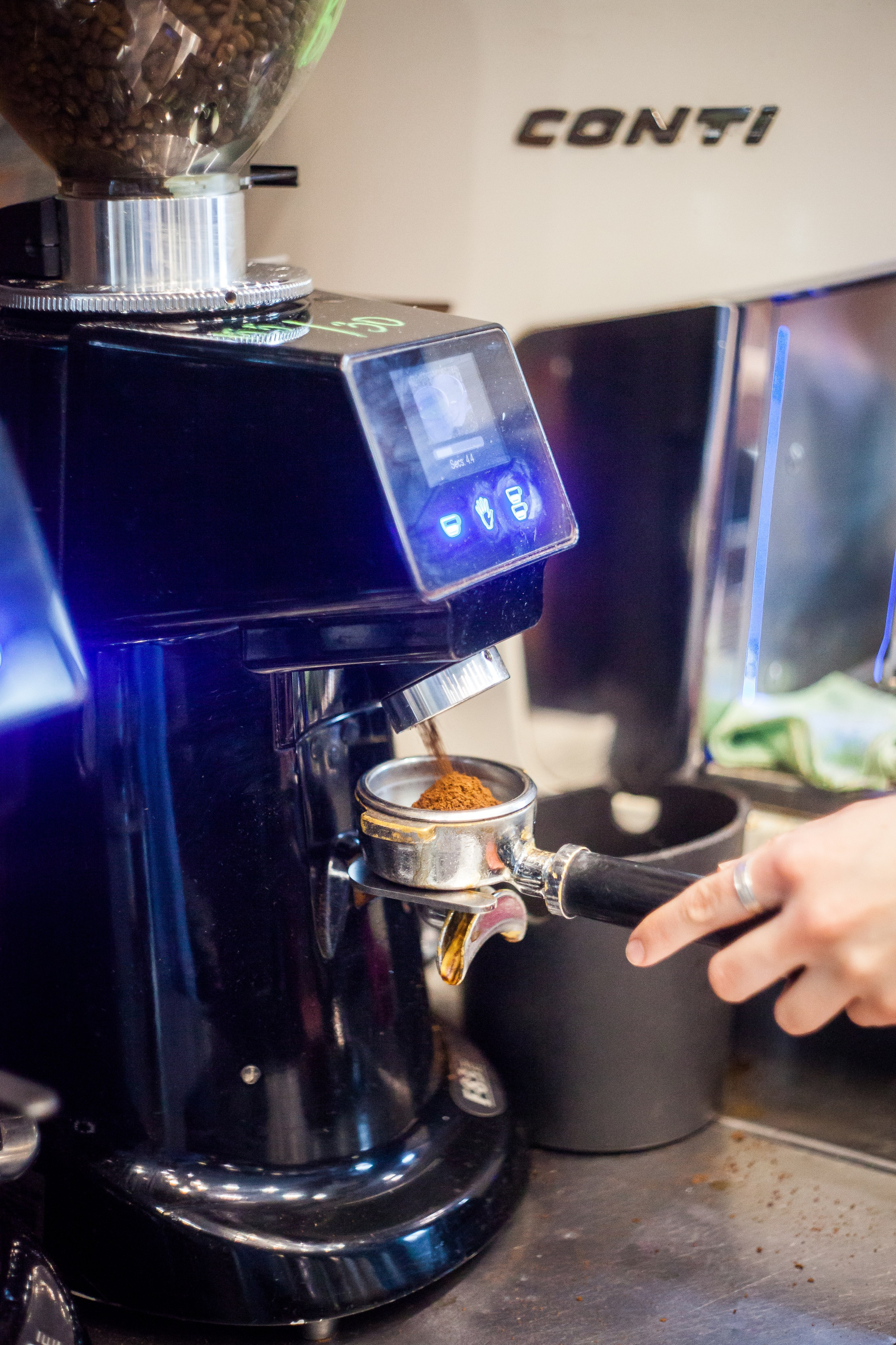 Coffee Time | Photoshoot for 1801 Coffee Shop. Photographer in Los Angeles. Julia Ishmuratova