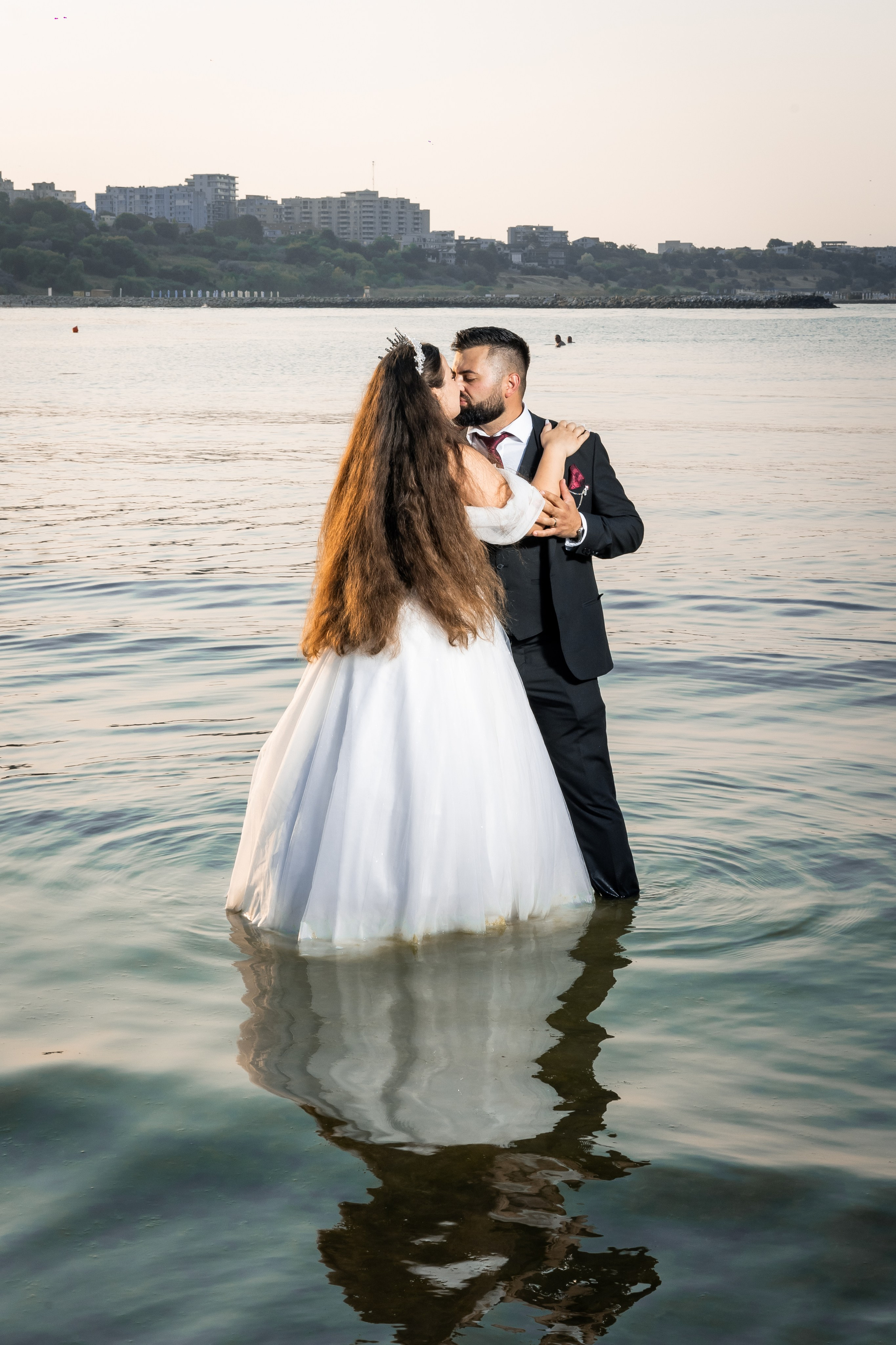 Andreea & Elvis Trash The Dress. MGS STUDIO